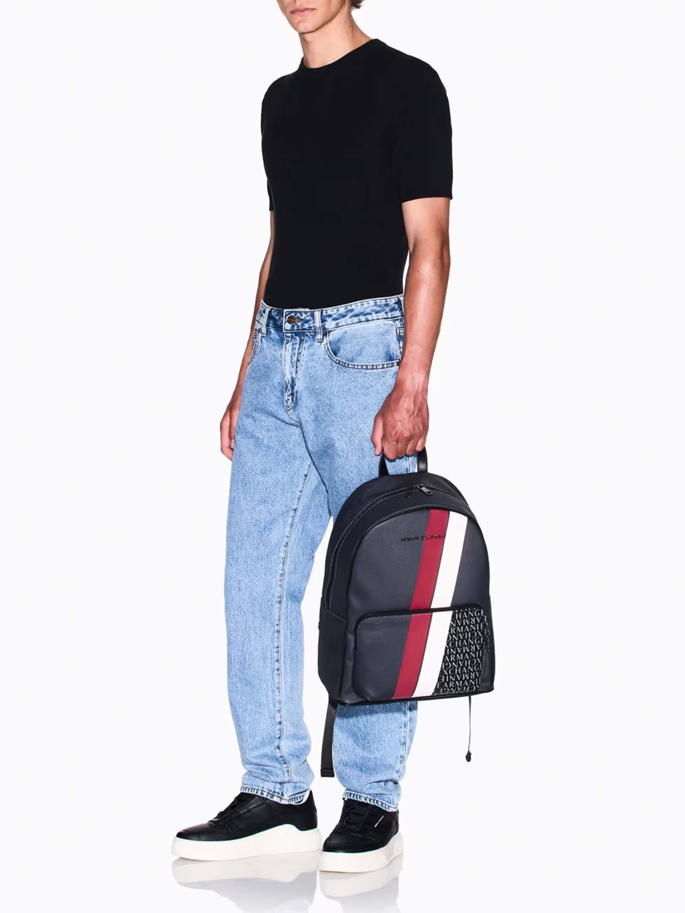 Завужені джинси Armani Exchange модель XM000049-AF13367-MB003 Фото