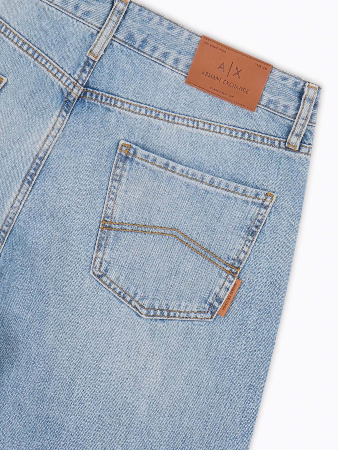 Завужені джинси Armani Exchange модель XM000072-AF13087-MB001 Фото