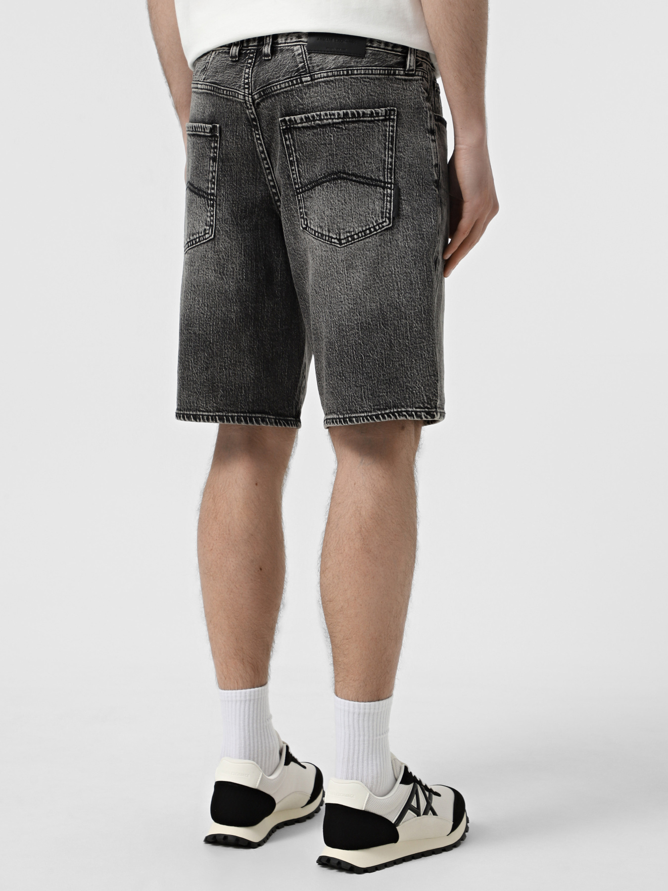 Шорти джинсові Armani Exchange Модель XM000073-AF13264-M8088 Фото