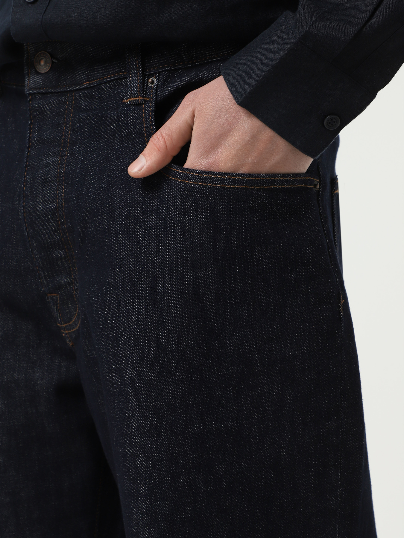 Широкие джинсы Armani Exchange модель XM000075-AF12284-MB001 Фото