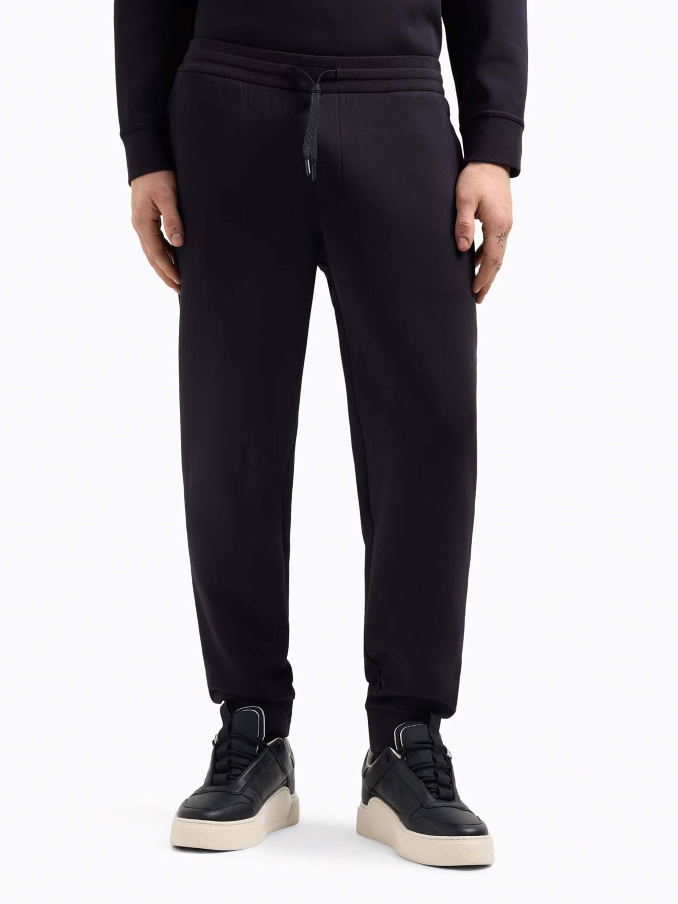 Штаны спортивные Armani Exchange модель XM000373-AF10818-UB101 Фото