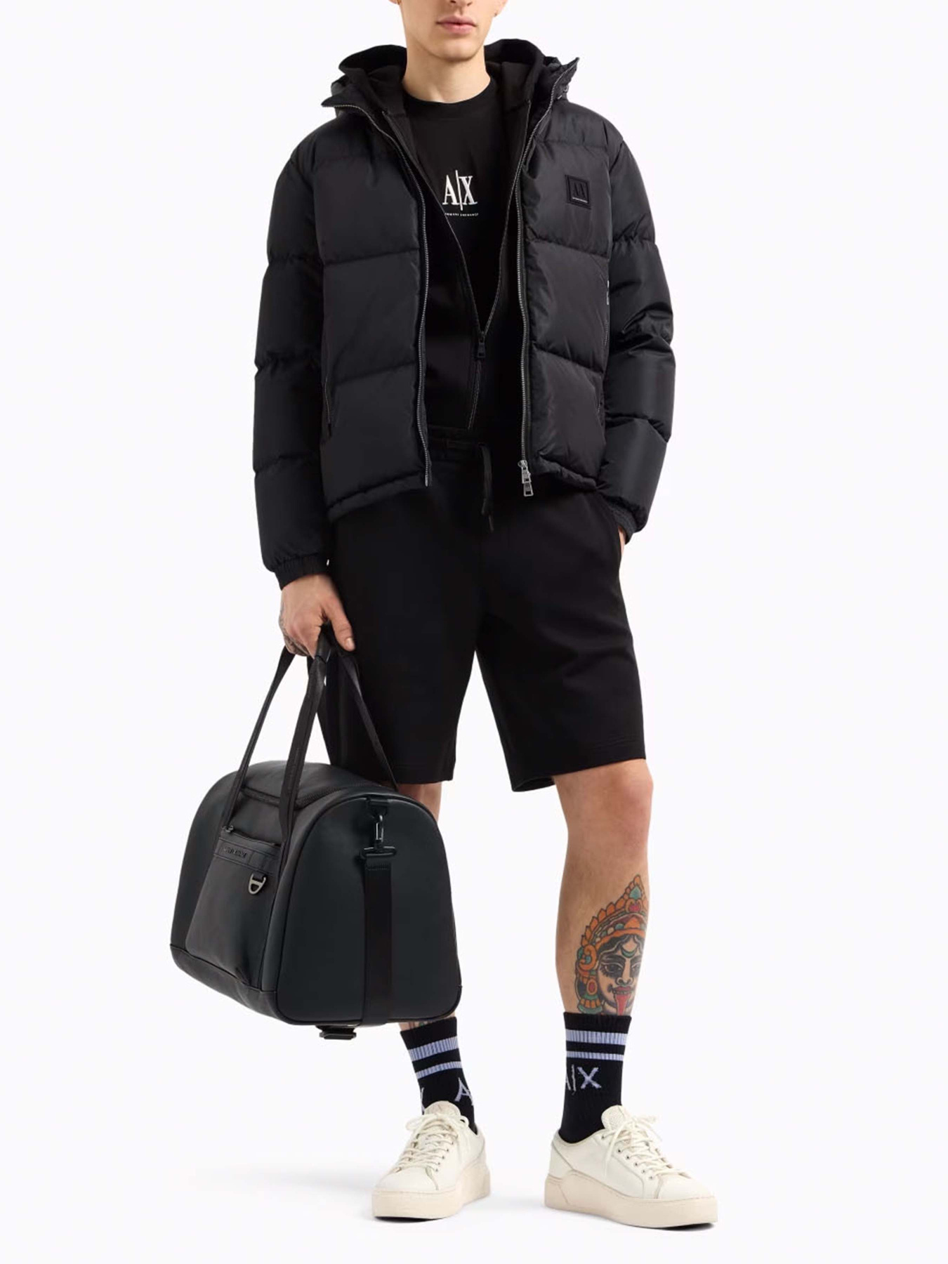 Повсякденні шорти Armani Exchange модель XM000372-AF10818-UC001 Повсякденні шорти Armani Exchange модель XM000372-AF10818-UC001 Фото