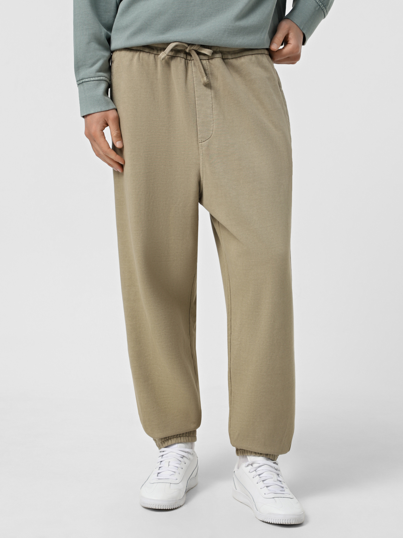 Штаны спортивные Armani Exchange модель XM000508-AF13050-U6167 Фото