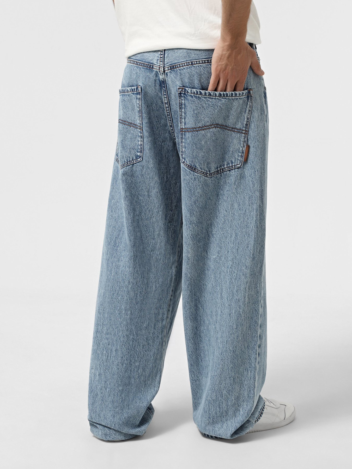 Широкие джинсы Armani Exchange модель XM000076-AF13367-MB003 Фото