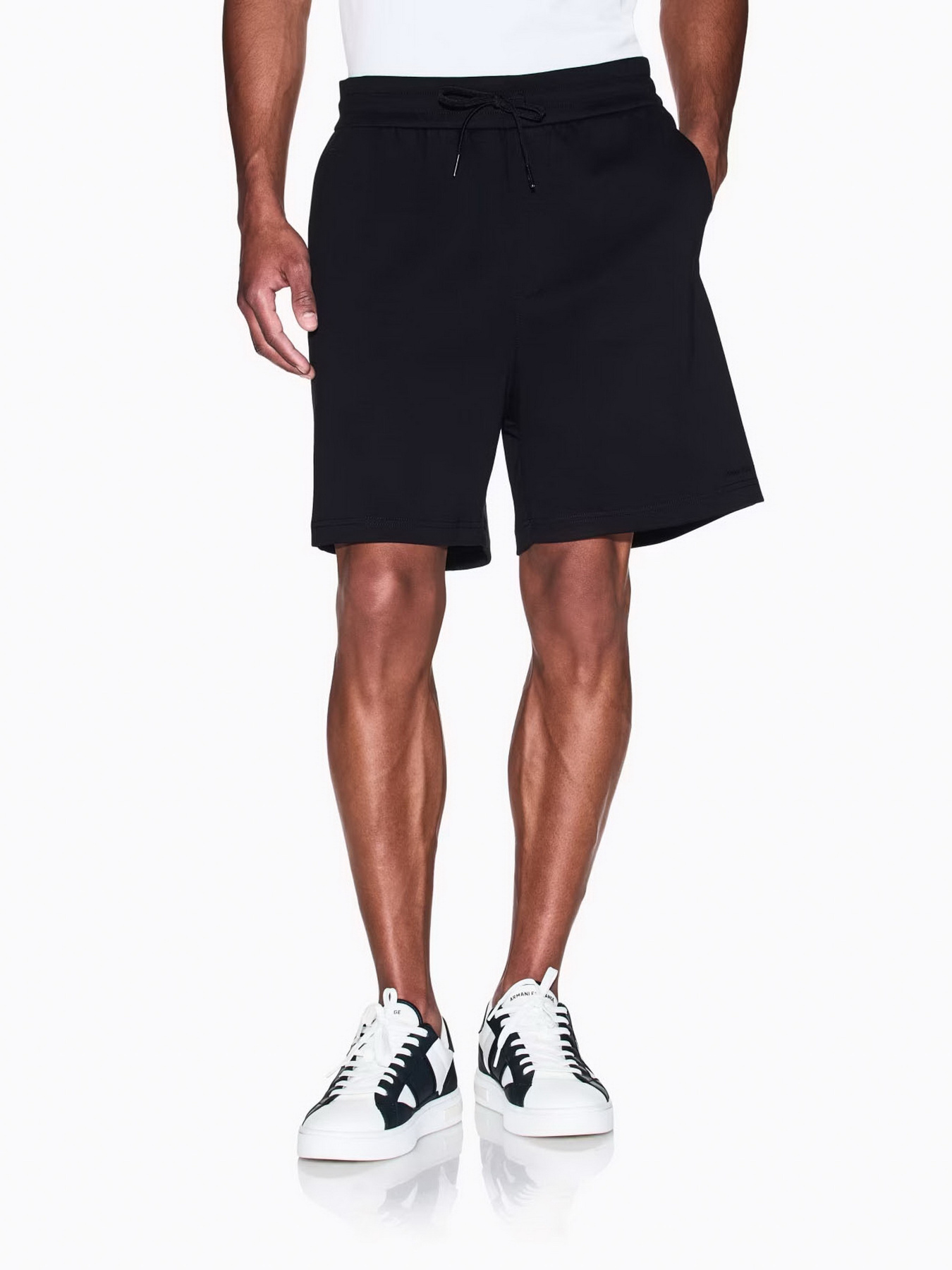 Повседневные шорты Armani Exchange модель XM000534-AF10365-UC001 Повседневные шорты Armani Exchange модель XM000534-AF10365-UC001 Фото