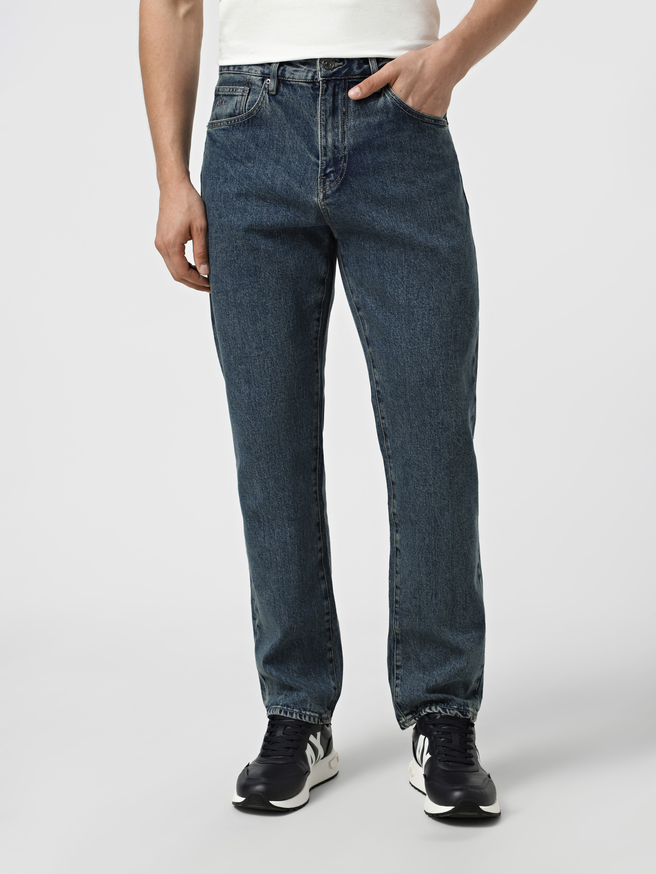 Прямі джинси Armani Exchange модель XM000049-AF14870-MB001 Фото