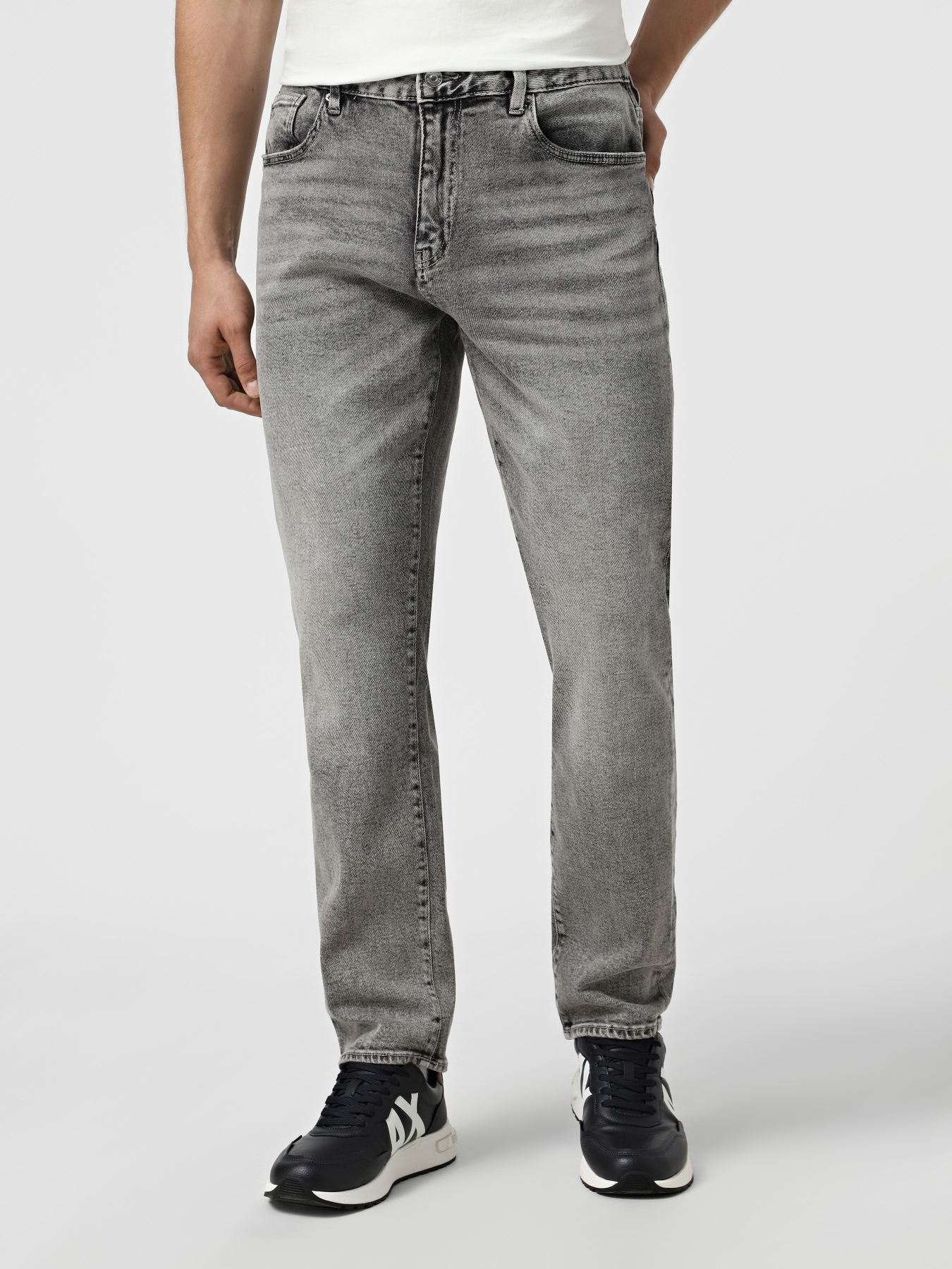 Прямые джинсы Armani Exchange модель XM000069-AF18823-M8088 Фото