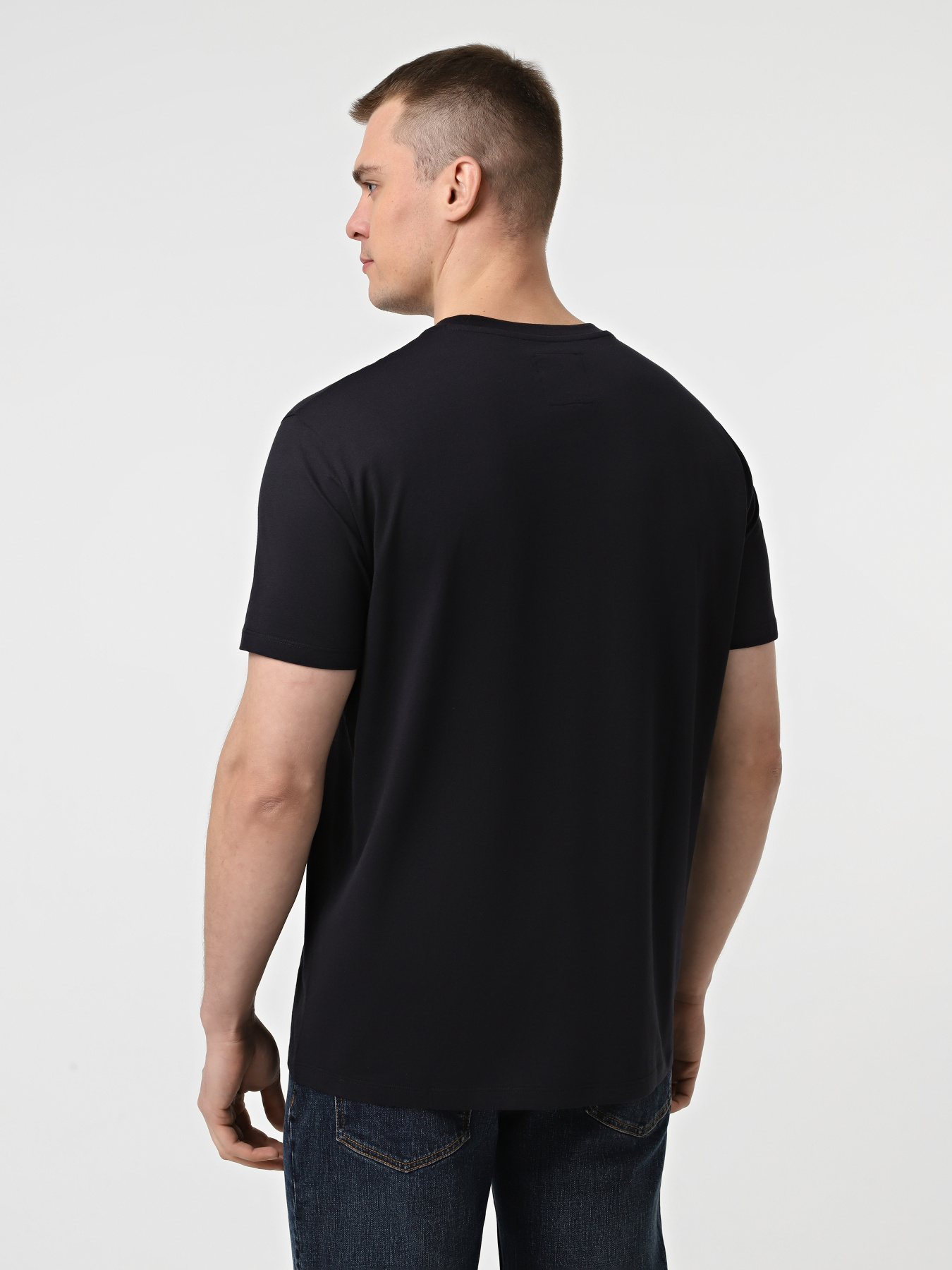 Футболка Armani Exchange модель XM000365-AF12308-UB101 Футболка Armani Exchange модель XM000365-AF12308-UB101 Фото