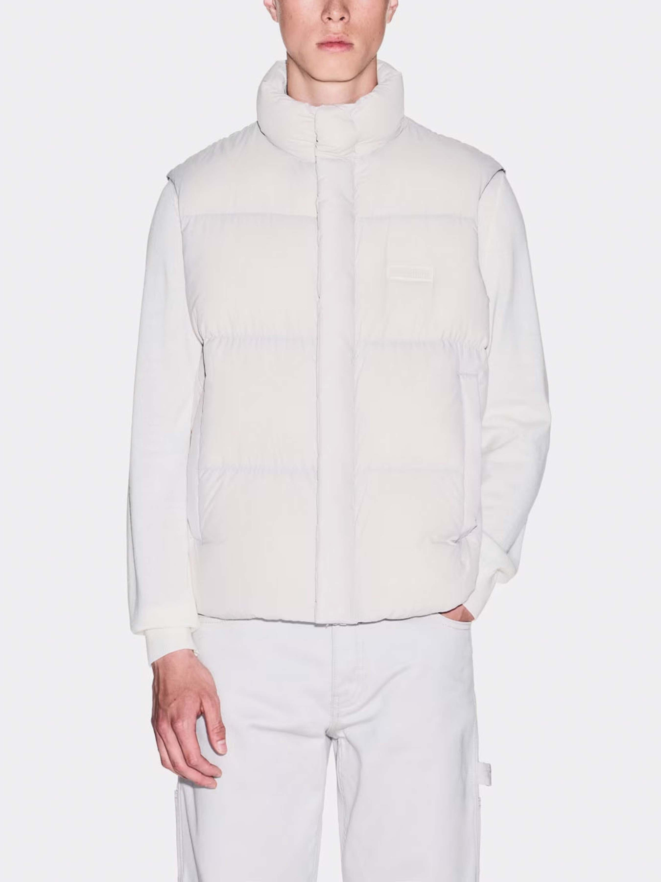 Утеплений жилет Armani Exchange модель XM001100-AF16340-U1013 Фото