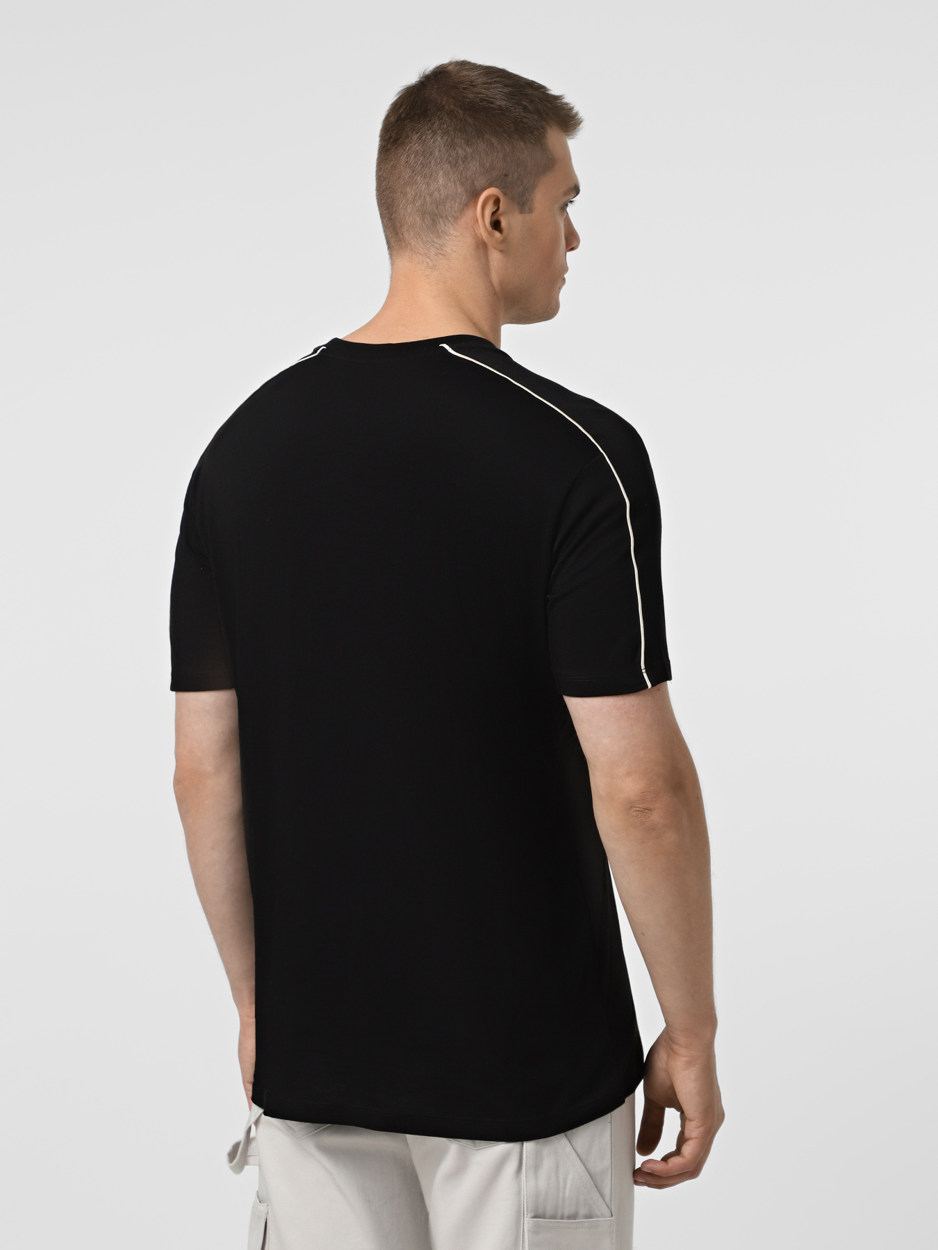 Футболка Armani Exchange модель XM001360-AF10358-UC001 Фото