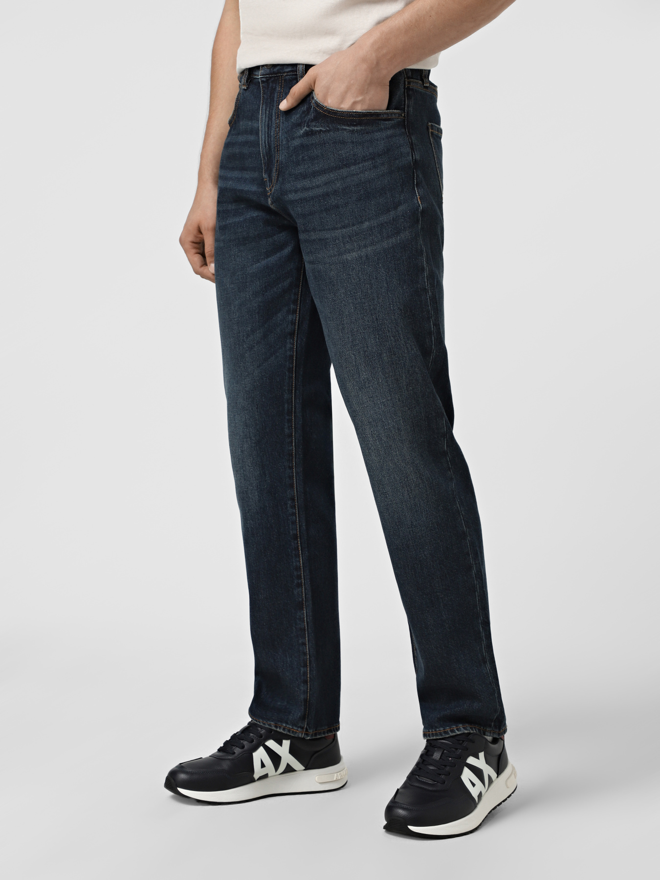 Прямі джинси Armani Exchange модель XM000049-AF19774-MB001 Фото