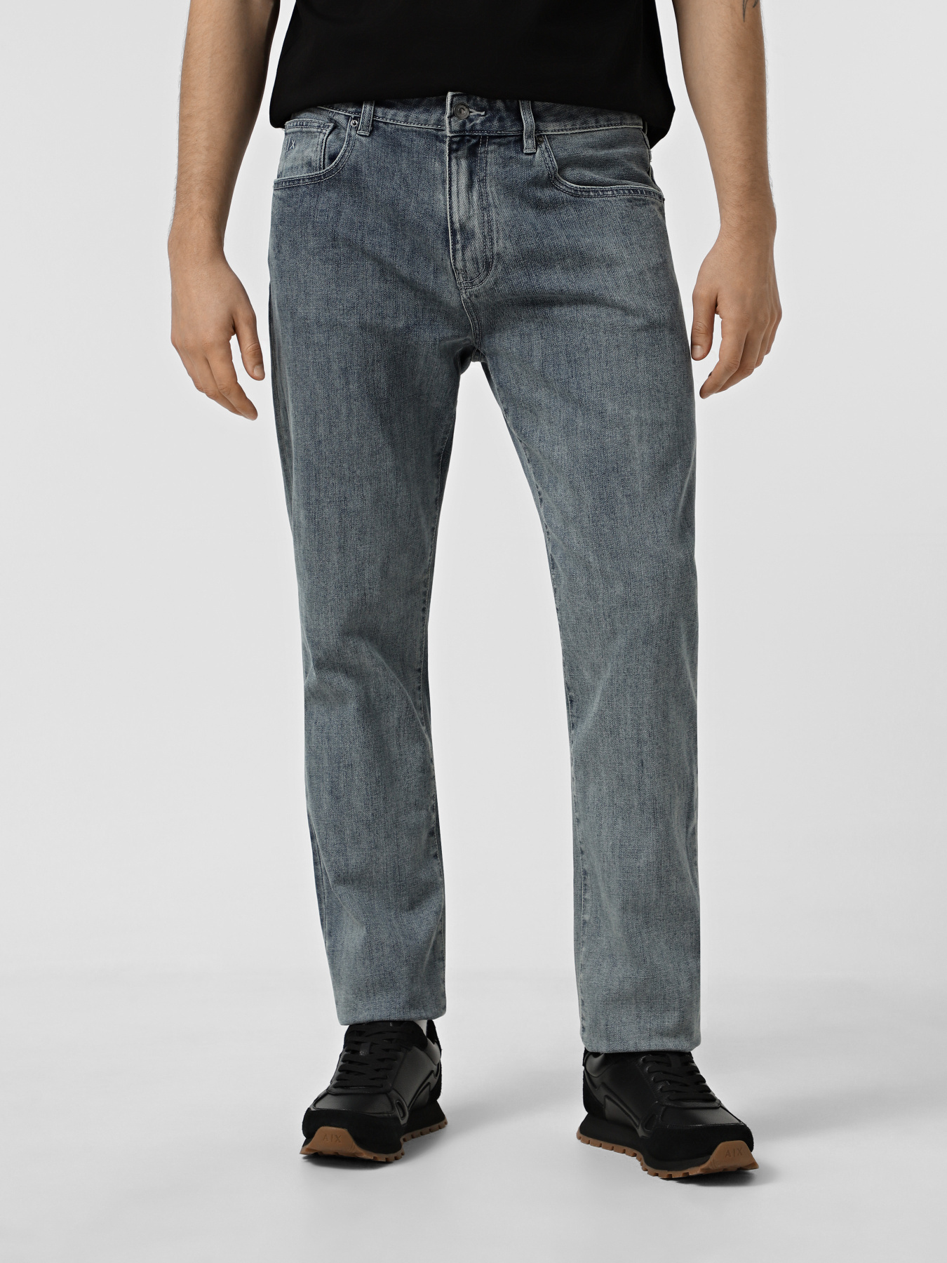 Прямые джинсы Armani Exchange модель XM000049-AF17049-MB001 Фото