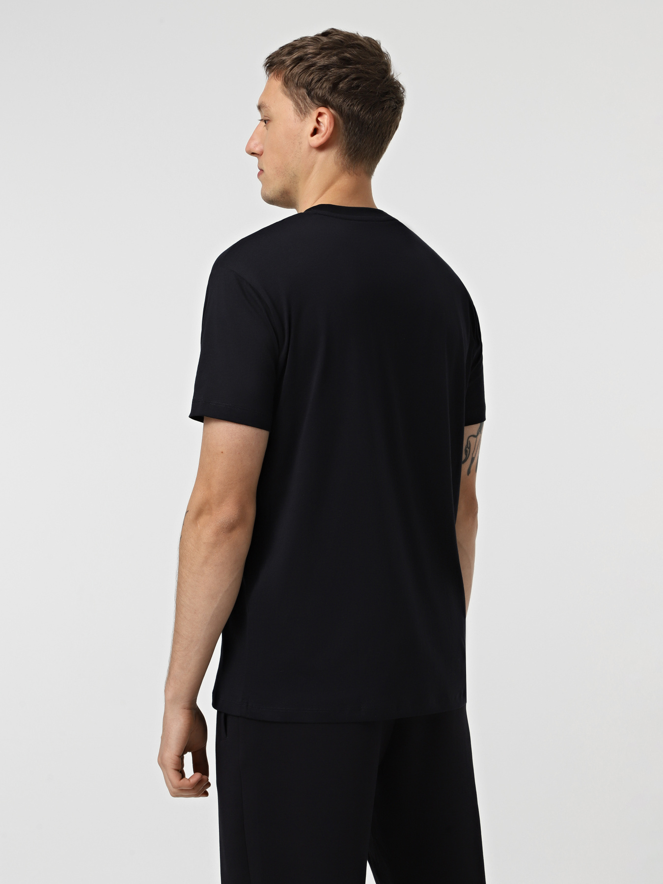 Футболка Armani Exchange модель XM001568-AF10358-UB101 Фото