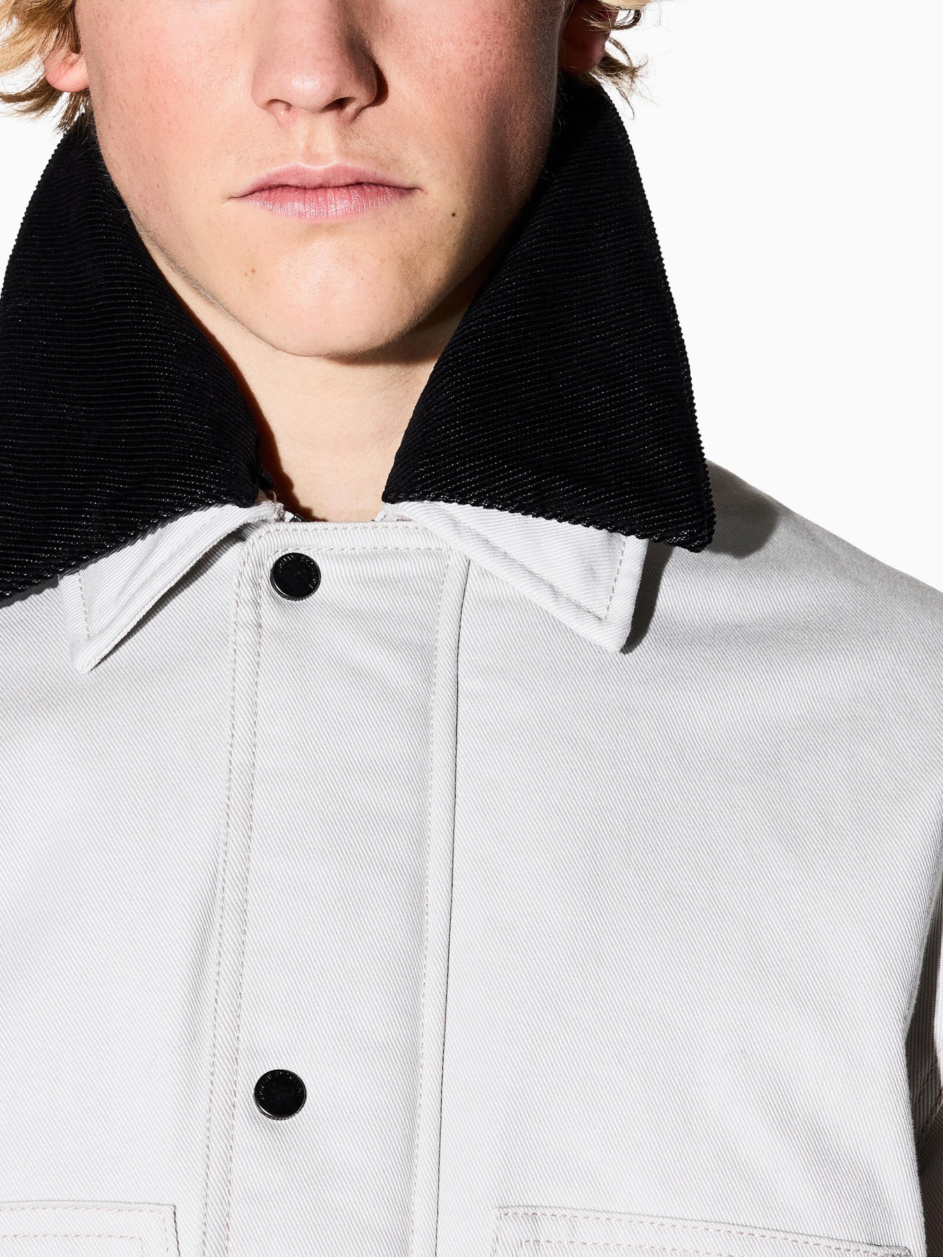 Демисезонная куртка Armani Exchange модель XM001864-AF16679-U1013 Фото