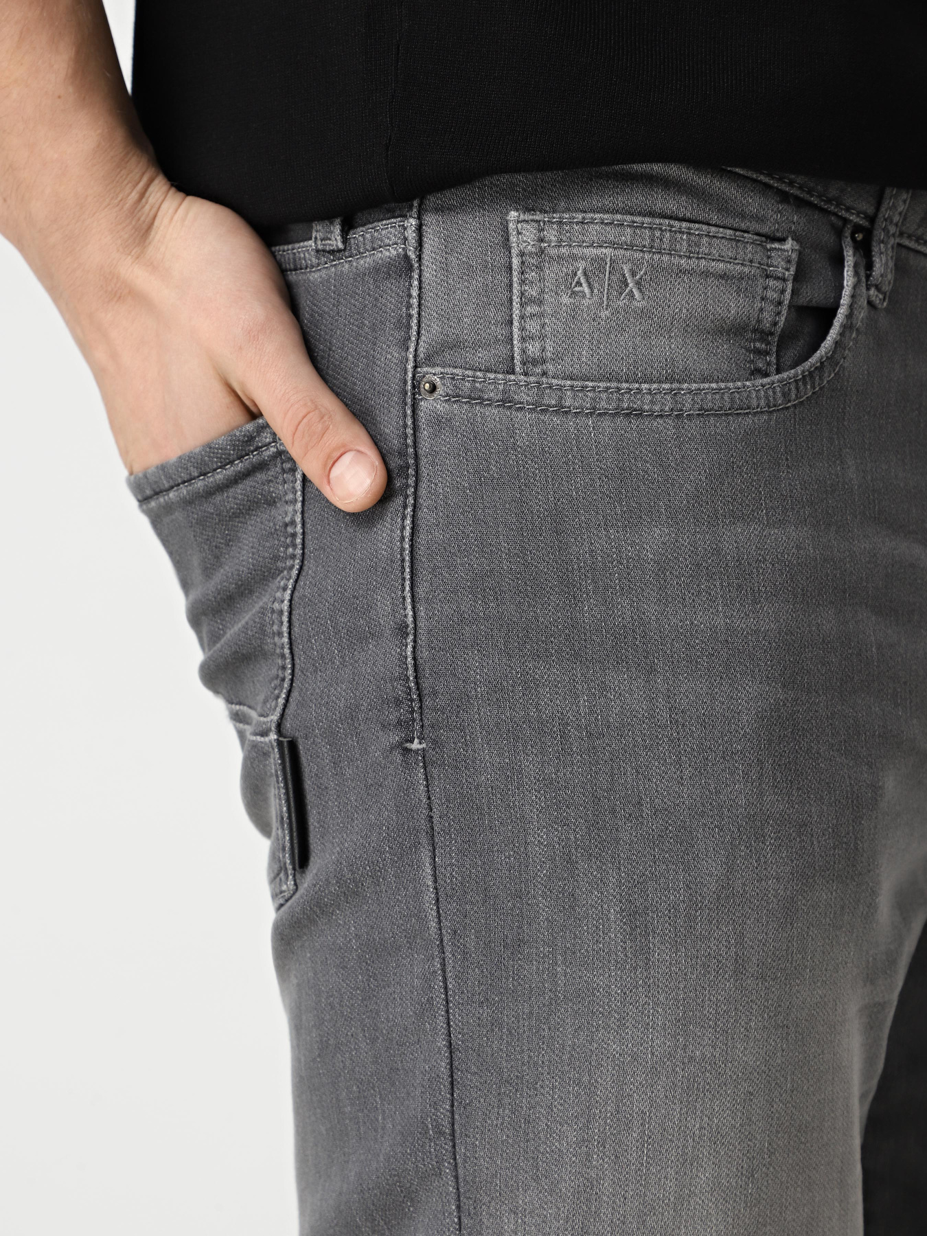 Скинни джинсы Armani Exchange модель XM000070-AF14369-M8013 Фото