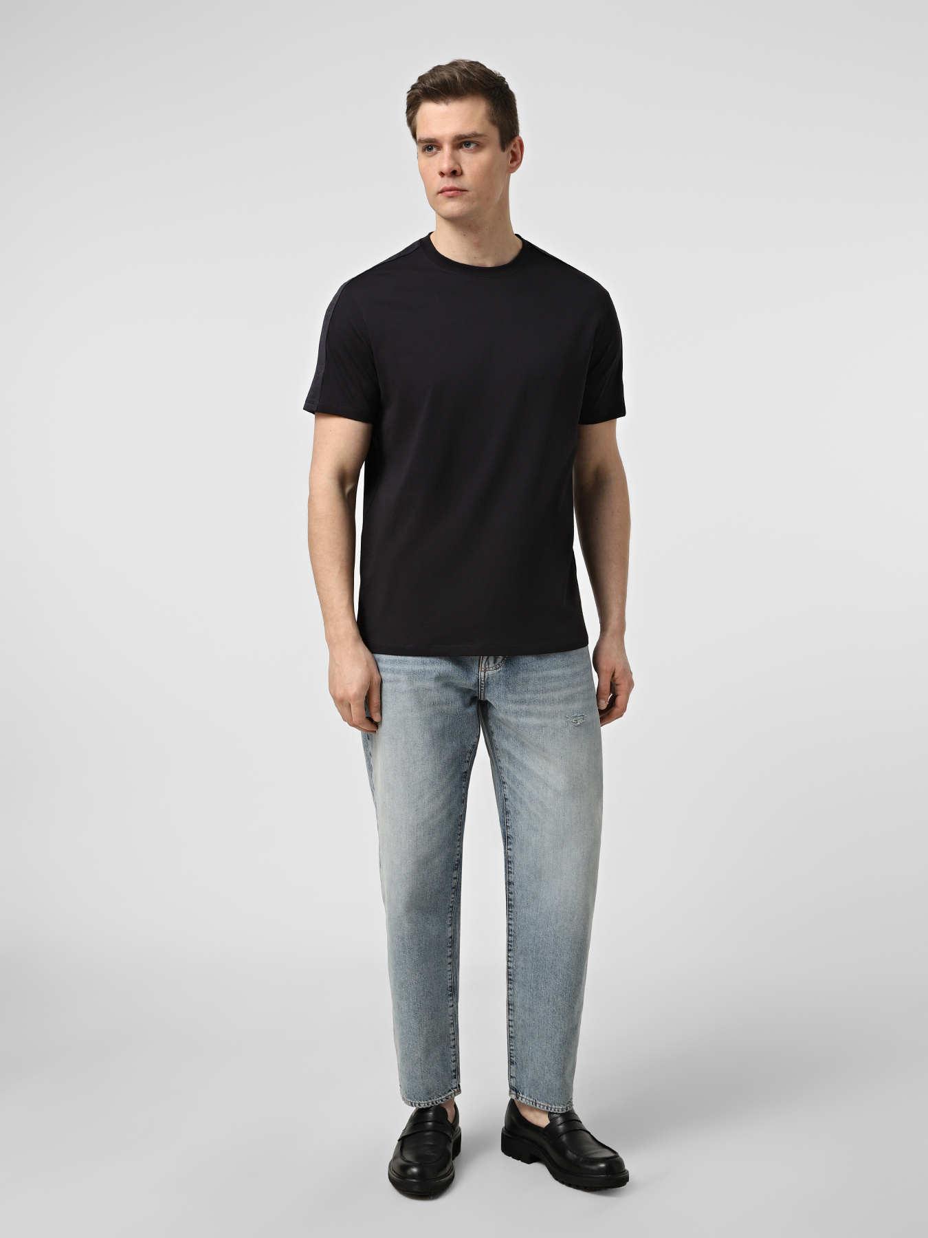 Футболка Armani Exchange модель XM001283-AF10361-UB101 Футболка Armani Exchange модель XM001283-AF10361-UB101 Фото