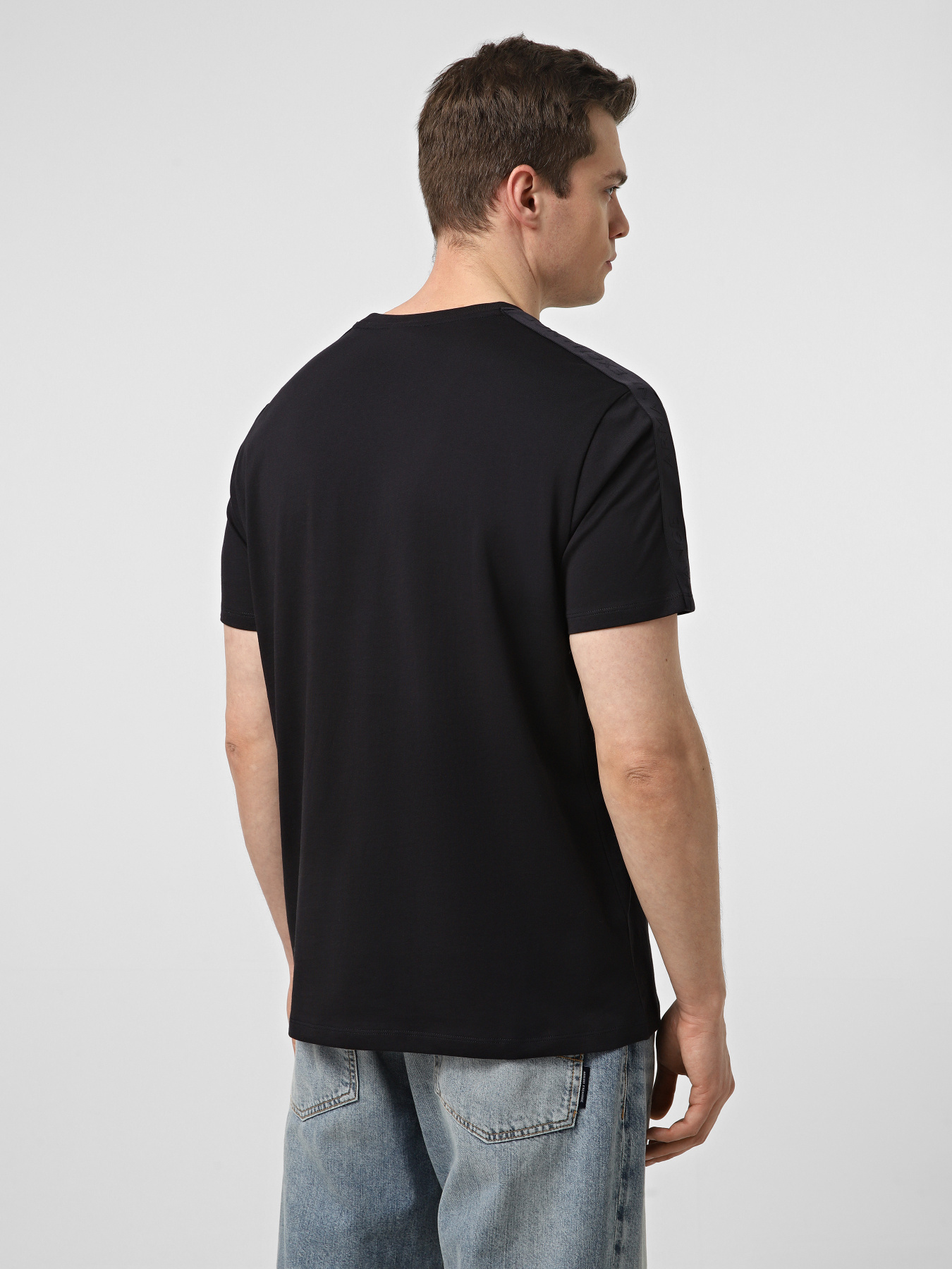 Футболка Armani Exchange модель XM001283-AF10361-UB101 Футболка Armani Exchange модель XM001283-AF10361-UB101 Фото