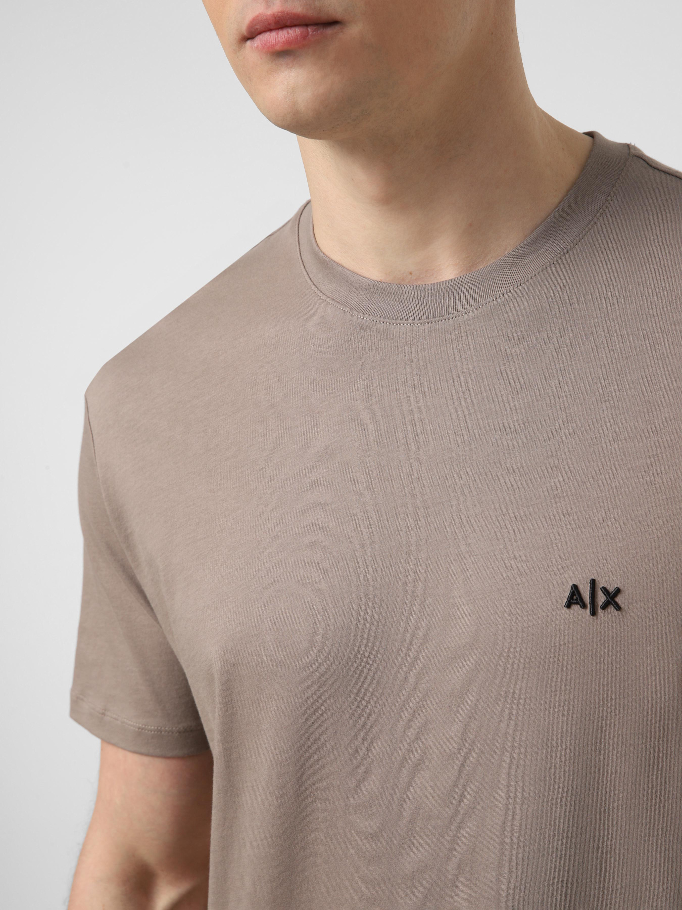 Armani Exchange XM001568-AF10358-U6107 модель XM001568-AF10358-U6107 Фото