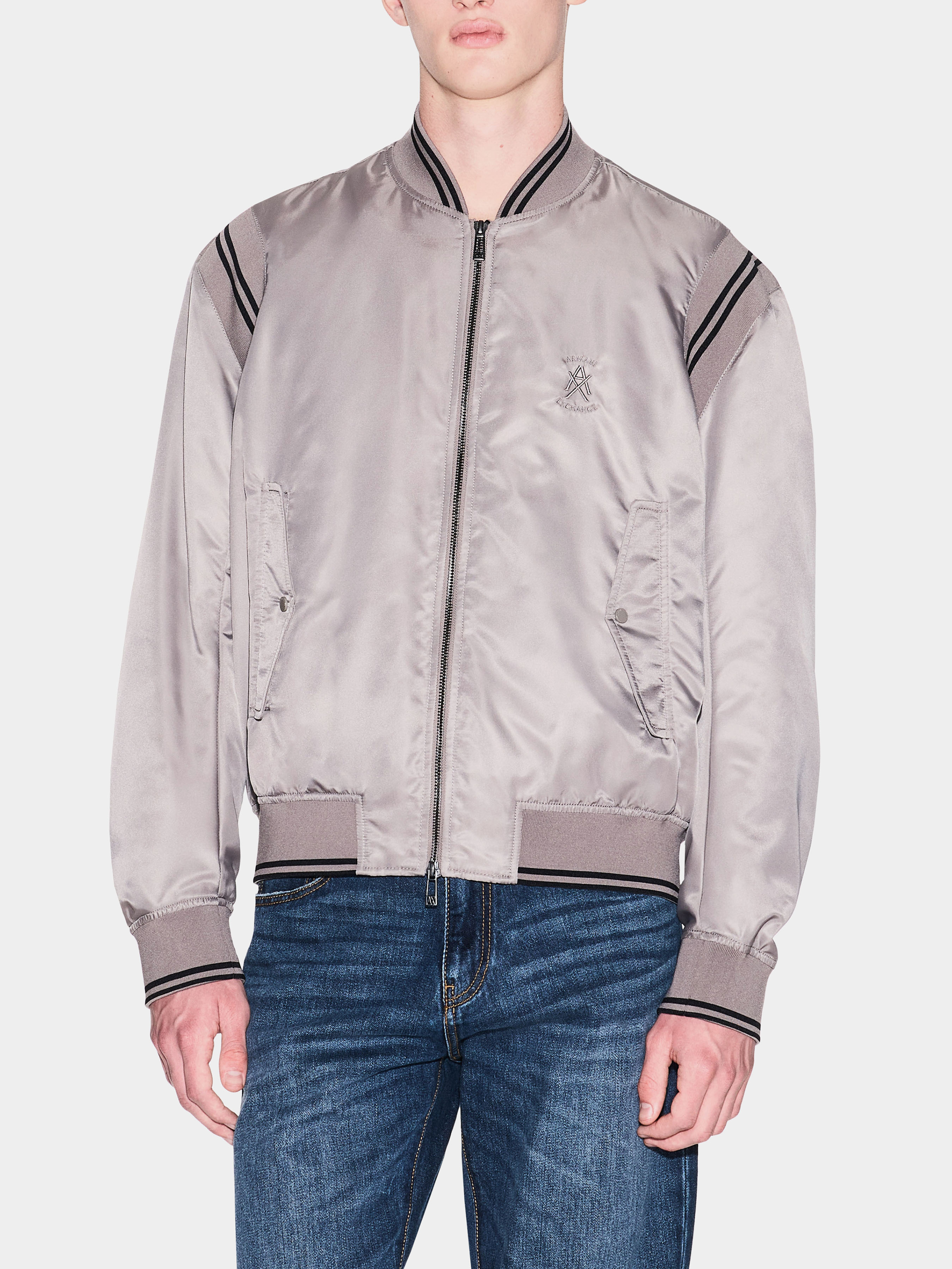 Чоловічий Бомбер Armani Exchange  (WH4968) колір бежевий, матеріал поліамід Armani Exchange - купити в Україні