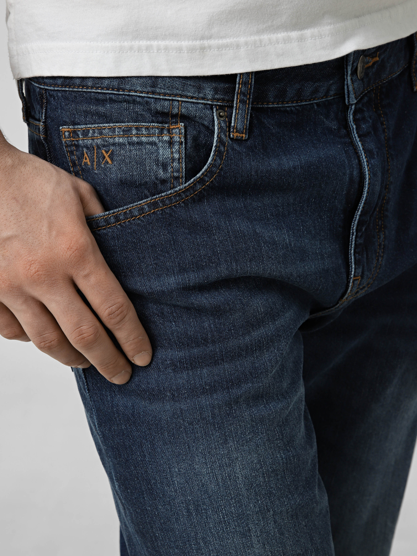 Armani Exchange модель XM000069-AF24455-MB001 Фото