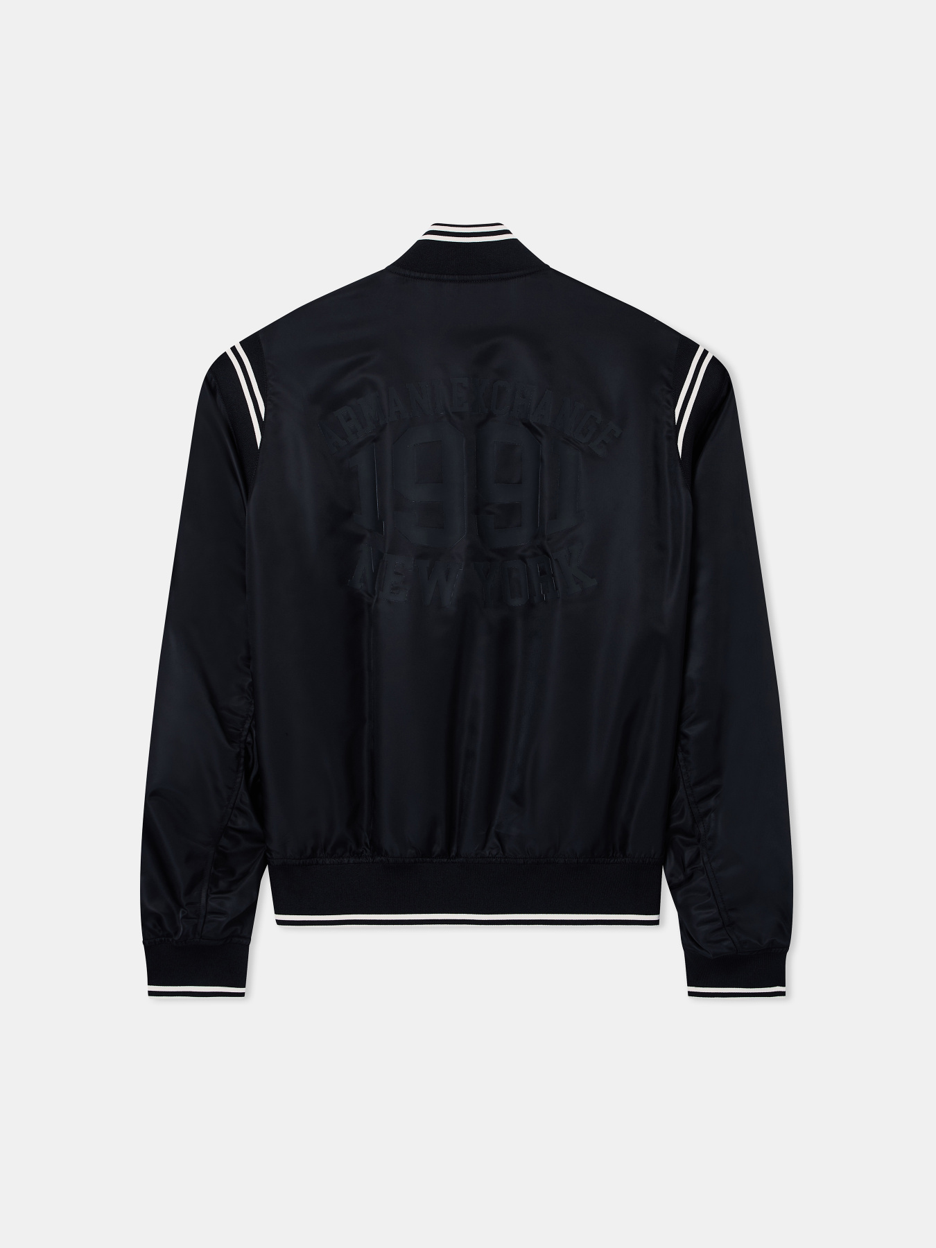 Armani Exchange модель XM002017-AF19828-UC001 Фото