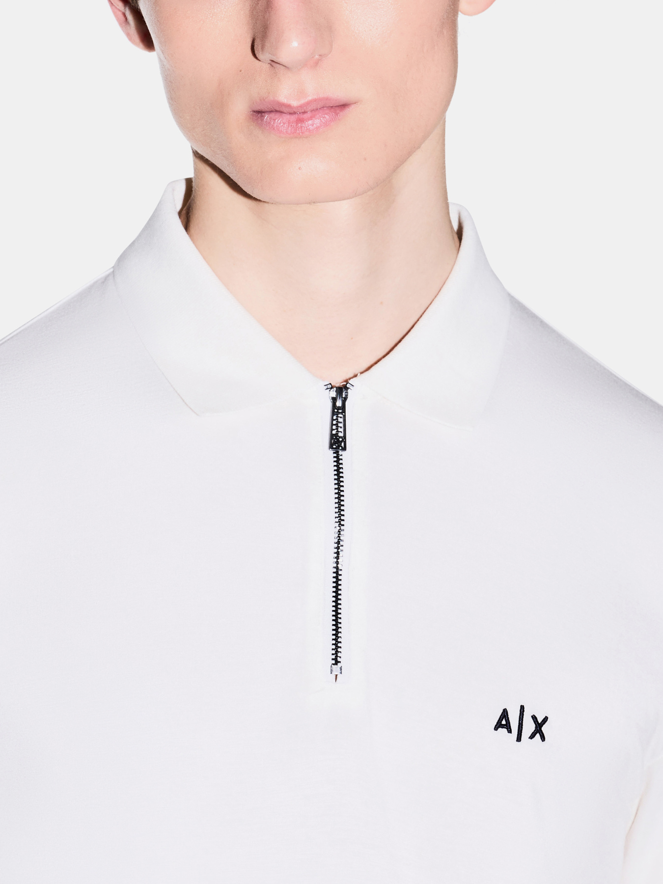 Armani Exchange модель XM002372-AF21936-U0009 Фото