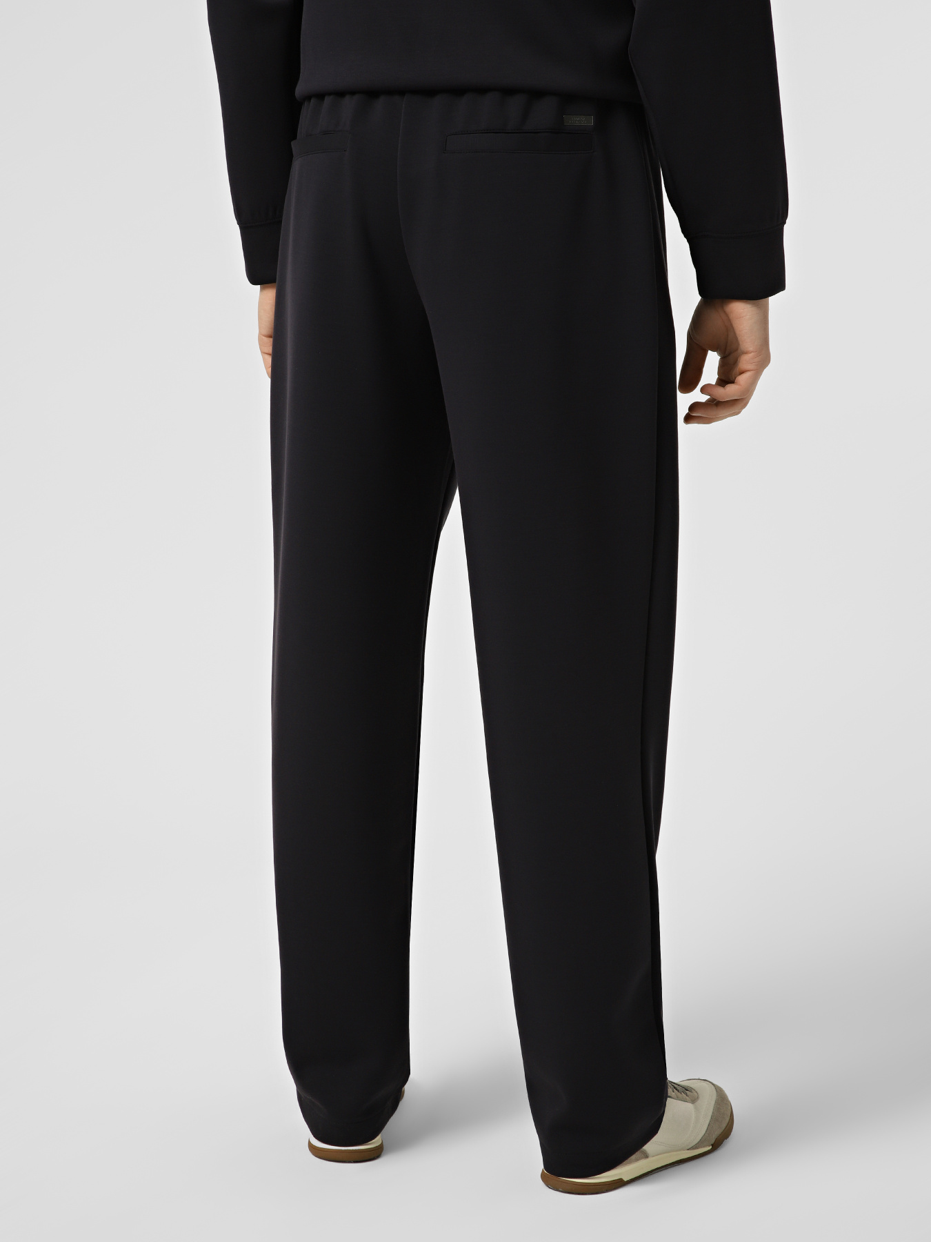 Armani Exchange модель XM002397-AF19936-UB101 Фото