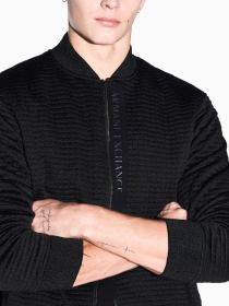 Armani Exchange модель XM002409-AF13029-UC001 Фото