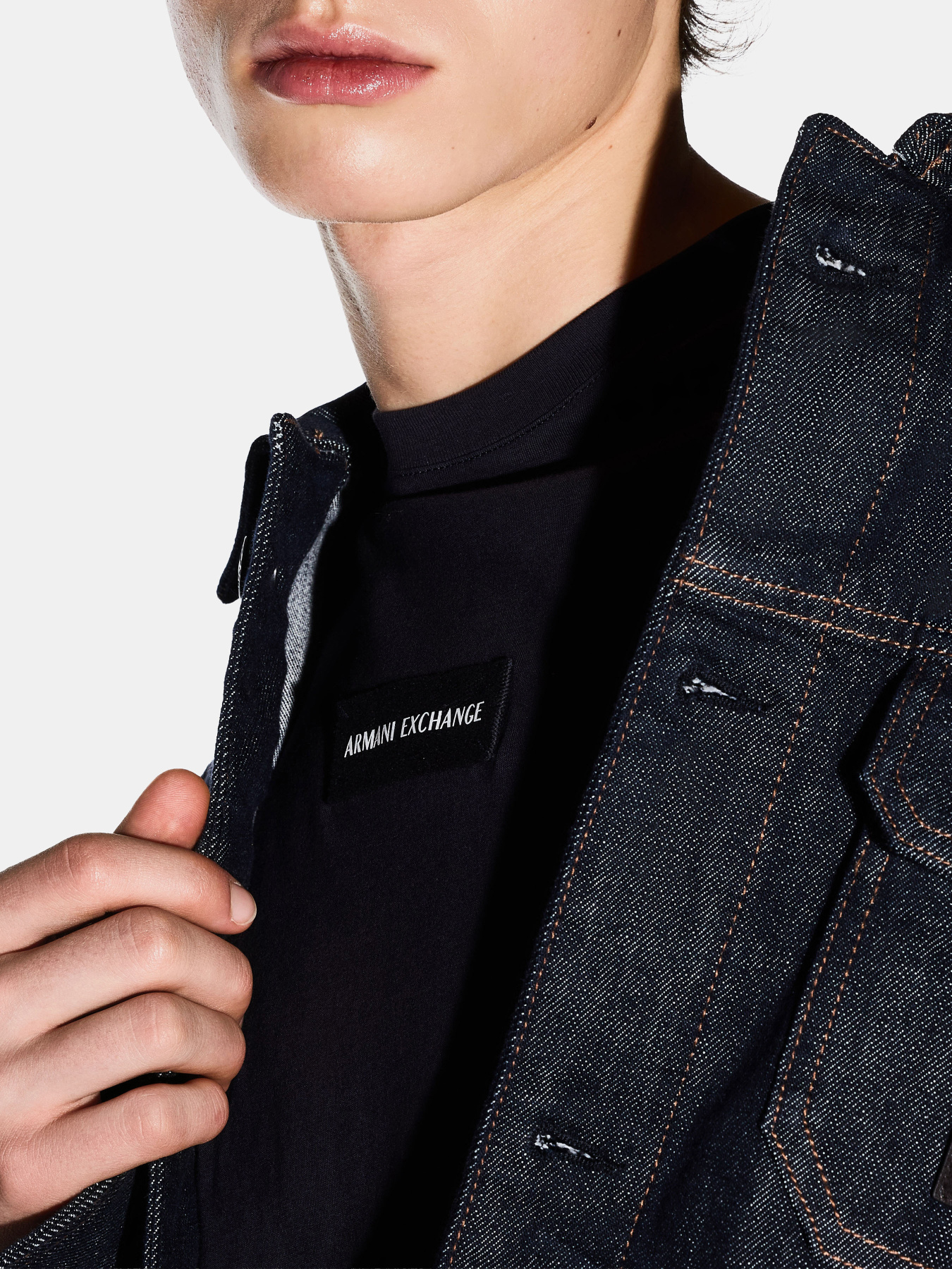 Футболка Armani Exchange модель XM002471-AF10356-UB101 Фото