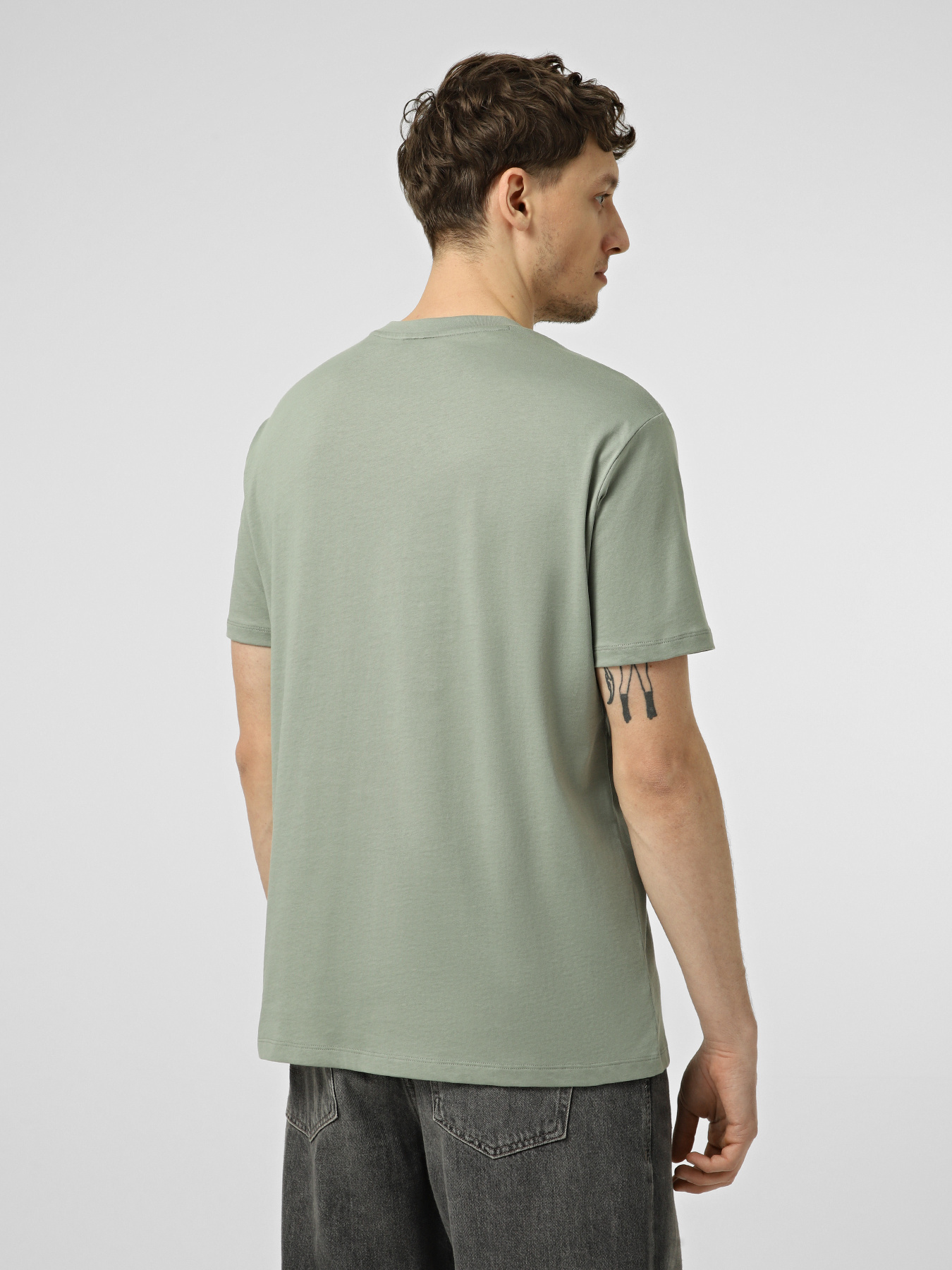 Armani Exchange модель XM002479-AF10358-U7210 Фото