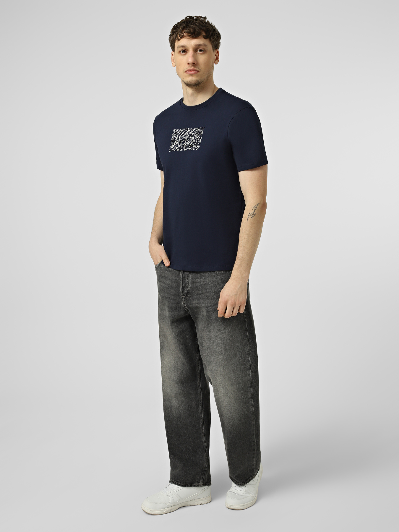 Футболка Armani Exchange модель XM002784-AF10356-UB096 Футболка Armani Exchange модель XM002784-AF10356-UB096 Фото