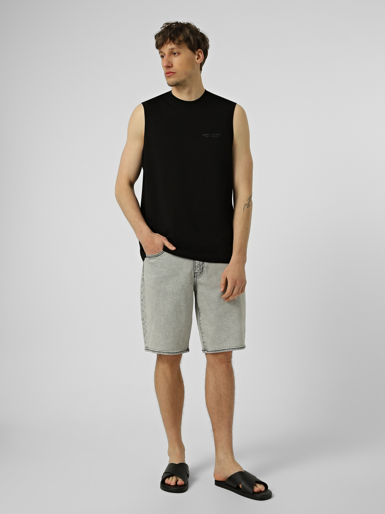 Шорти Armani Exchange модель XM000073-AF22558-M8002 Фото