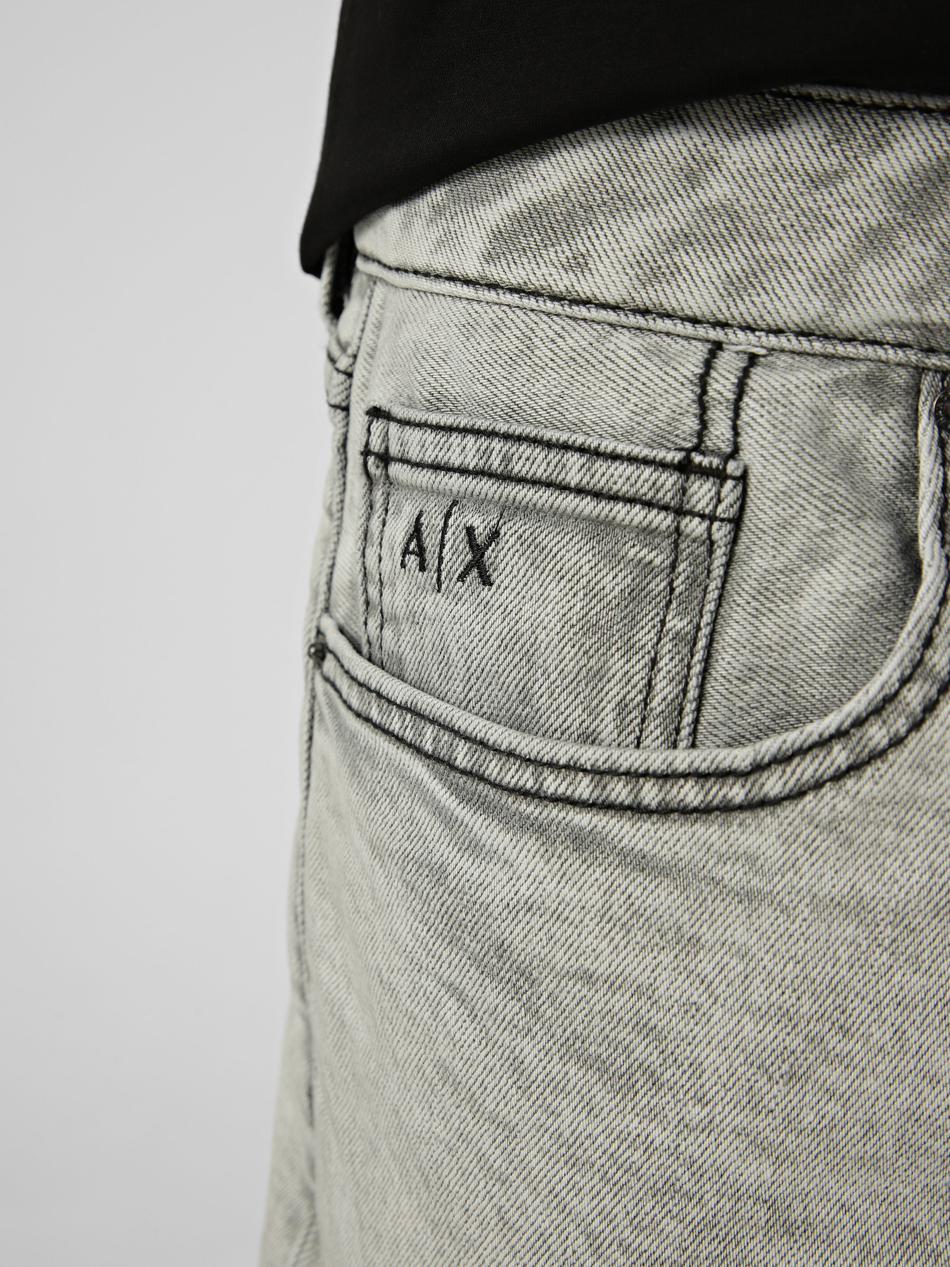 Шорти Armani Exchange модель XM000073-AF22558-M8002 Фото