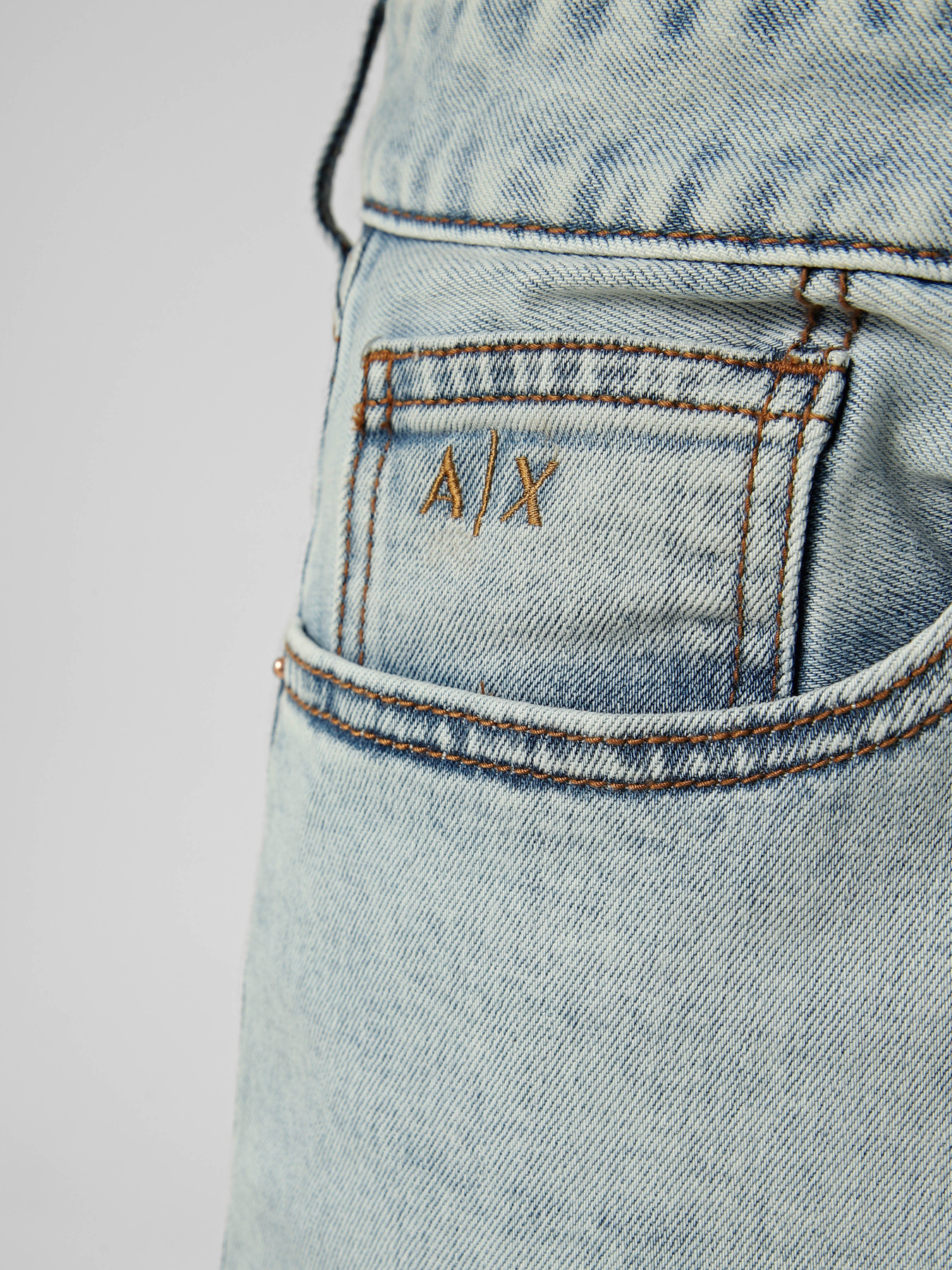 Шорти Armani Exchange модель XM000073-AF24466-MB001 Фото