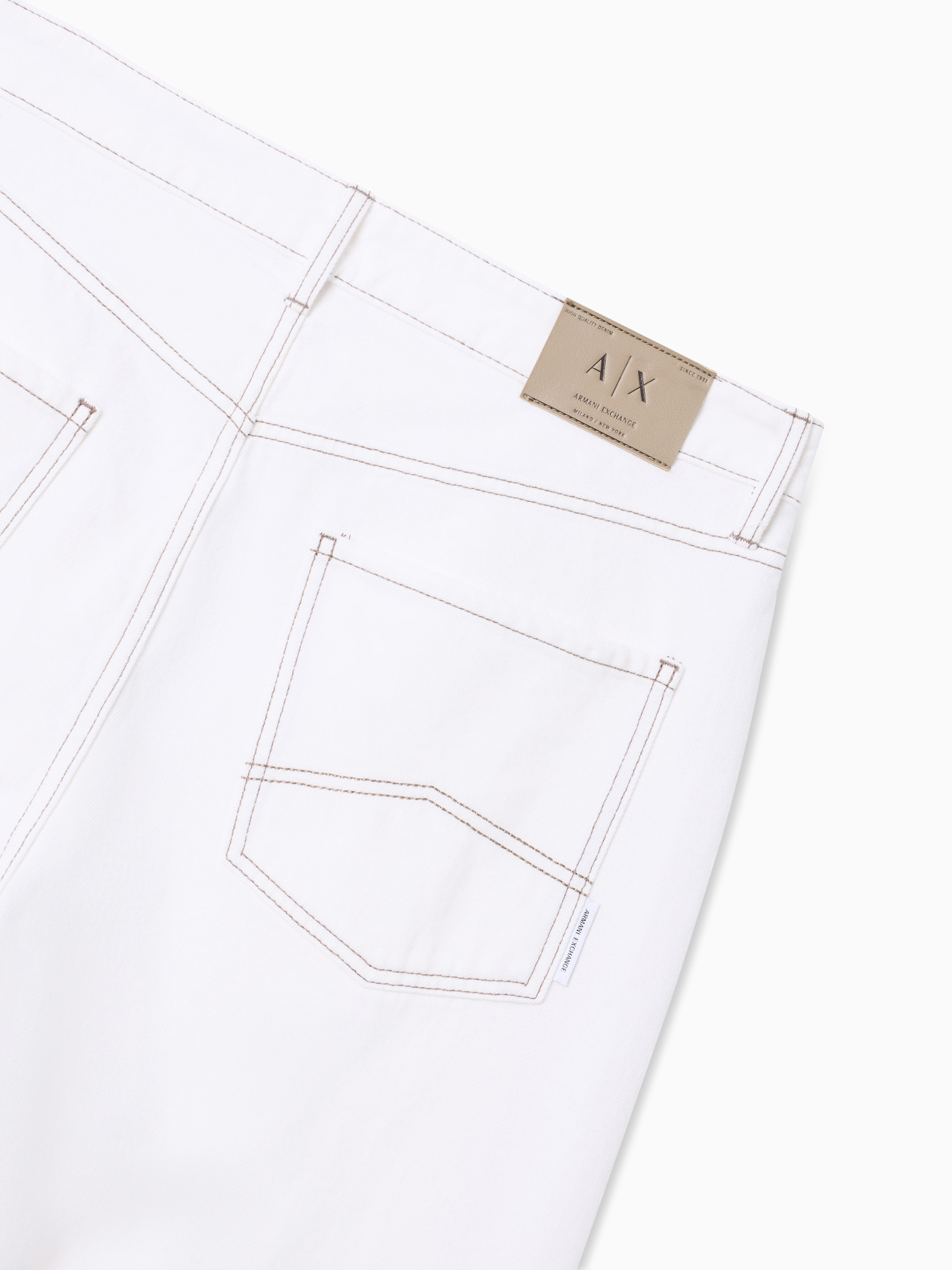 Джинсы Armani Exchange модель XM000075-AF24874-U0009 Фото