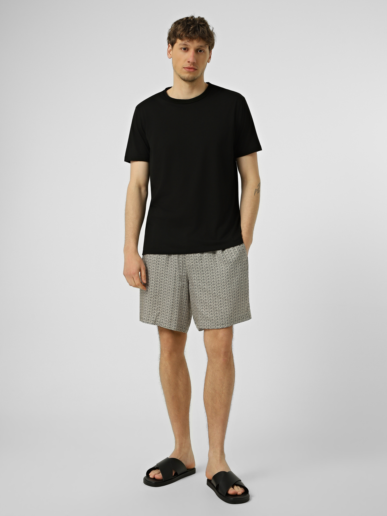 Шорты Armani Exchange модель XM001822-AF13235-F0143 Фото