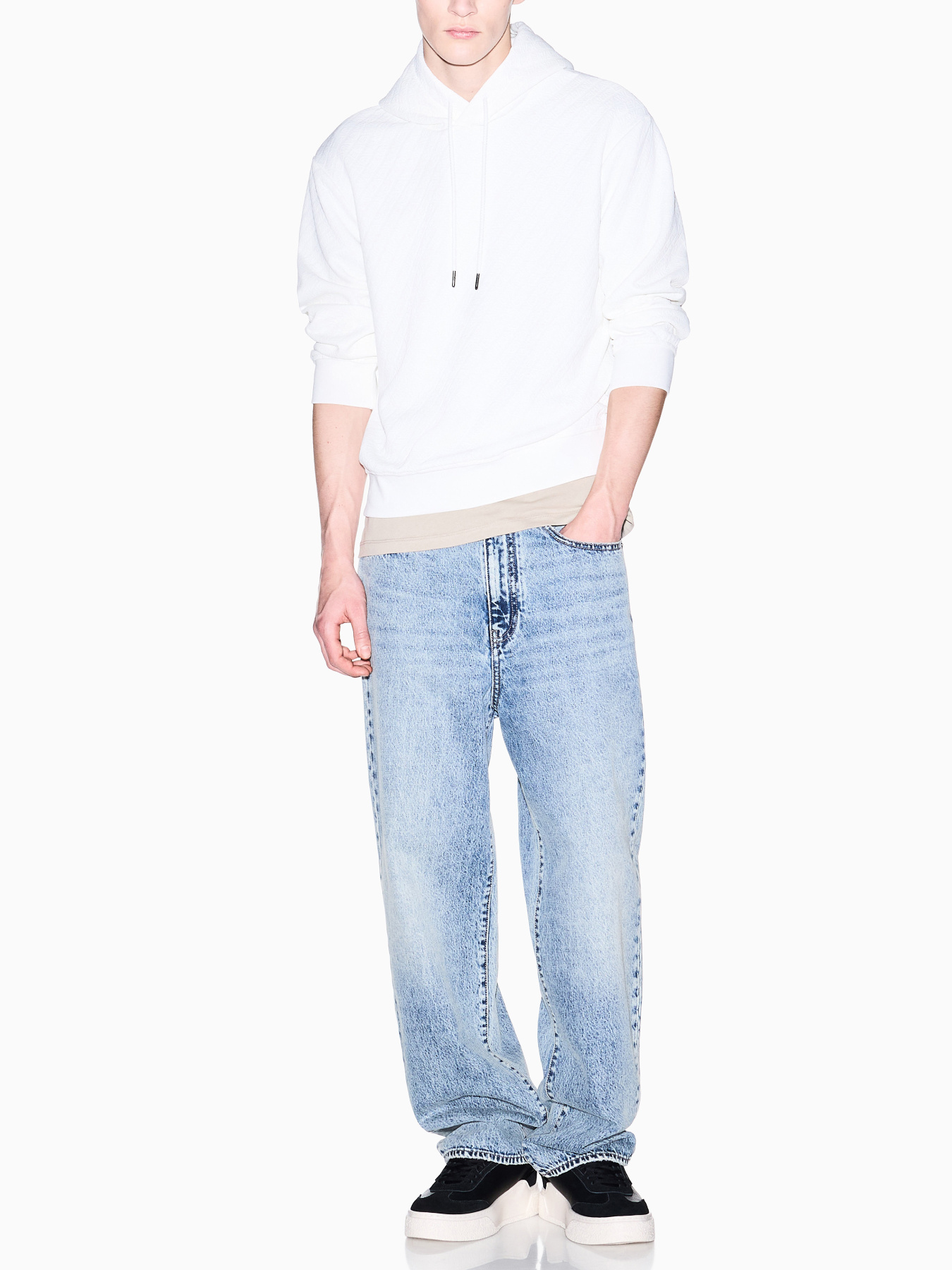 Худи и свитшоты Armani Exchange модель XM002344-AF21862-U0009 Фото