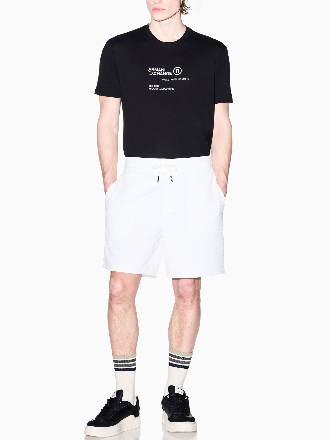 Шорты Armani Exchange модель XM002345-AF21862-U0009 Фото