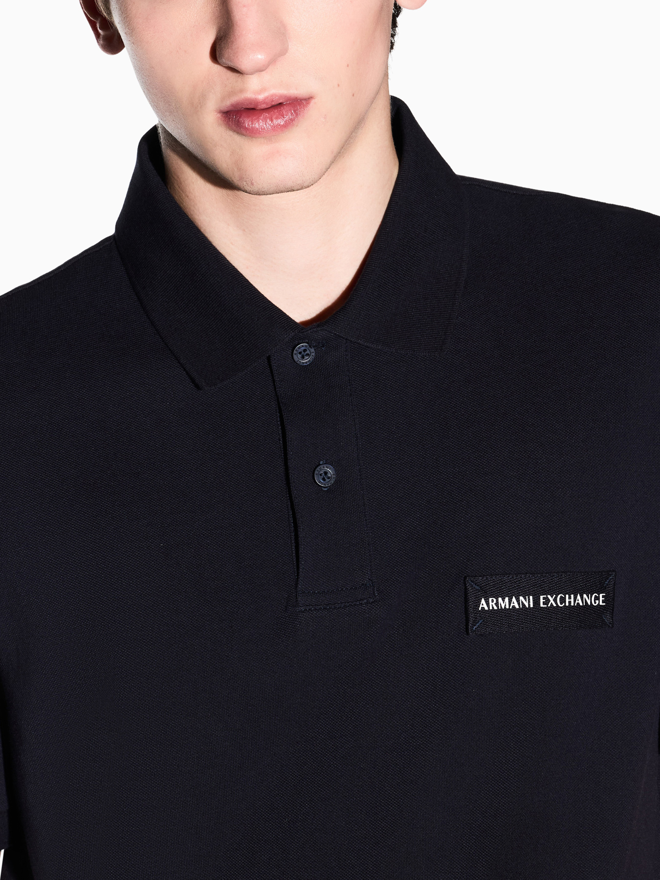 Футболки и поло Armani Exchange модель XM002390-AF13026-UB101 Фото
