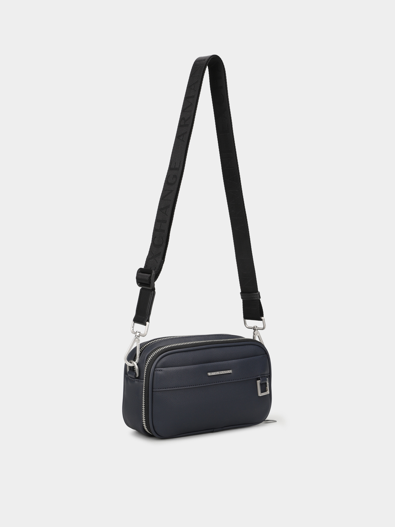 Armani Exchange модель XM002038-AF19931-UB100 Фото