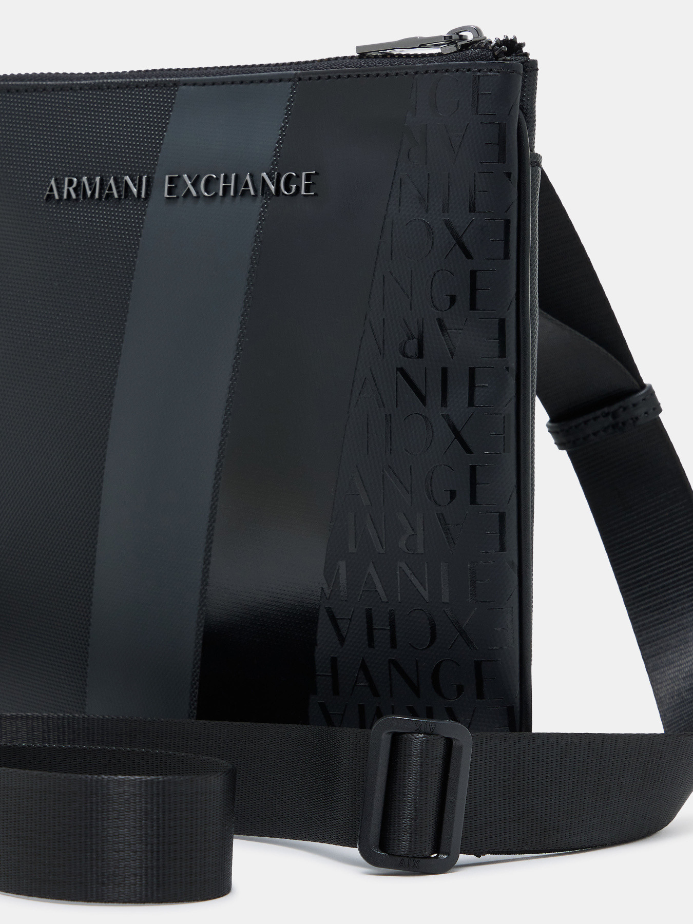 Armani Exchange XM000164-AF11935-MC034 модель XM000164-AF11935-MC034 Фото