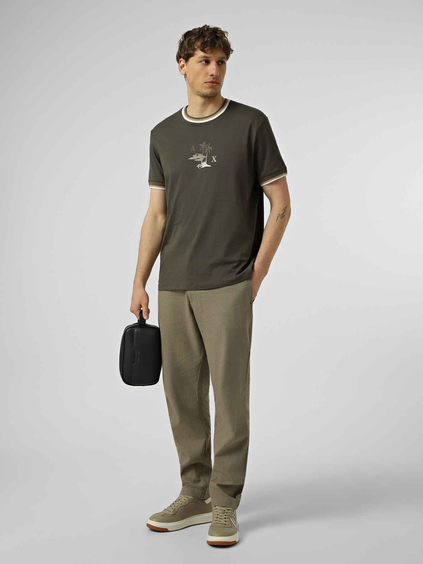 Сумки Armani Exchange модель XM002590-AF22651-UB101 Фото