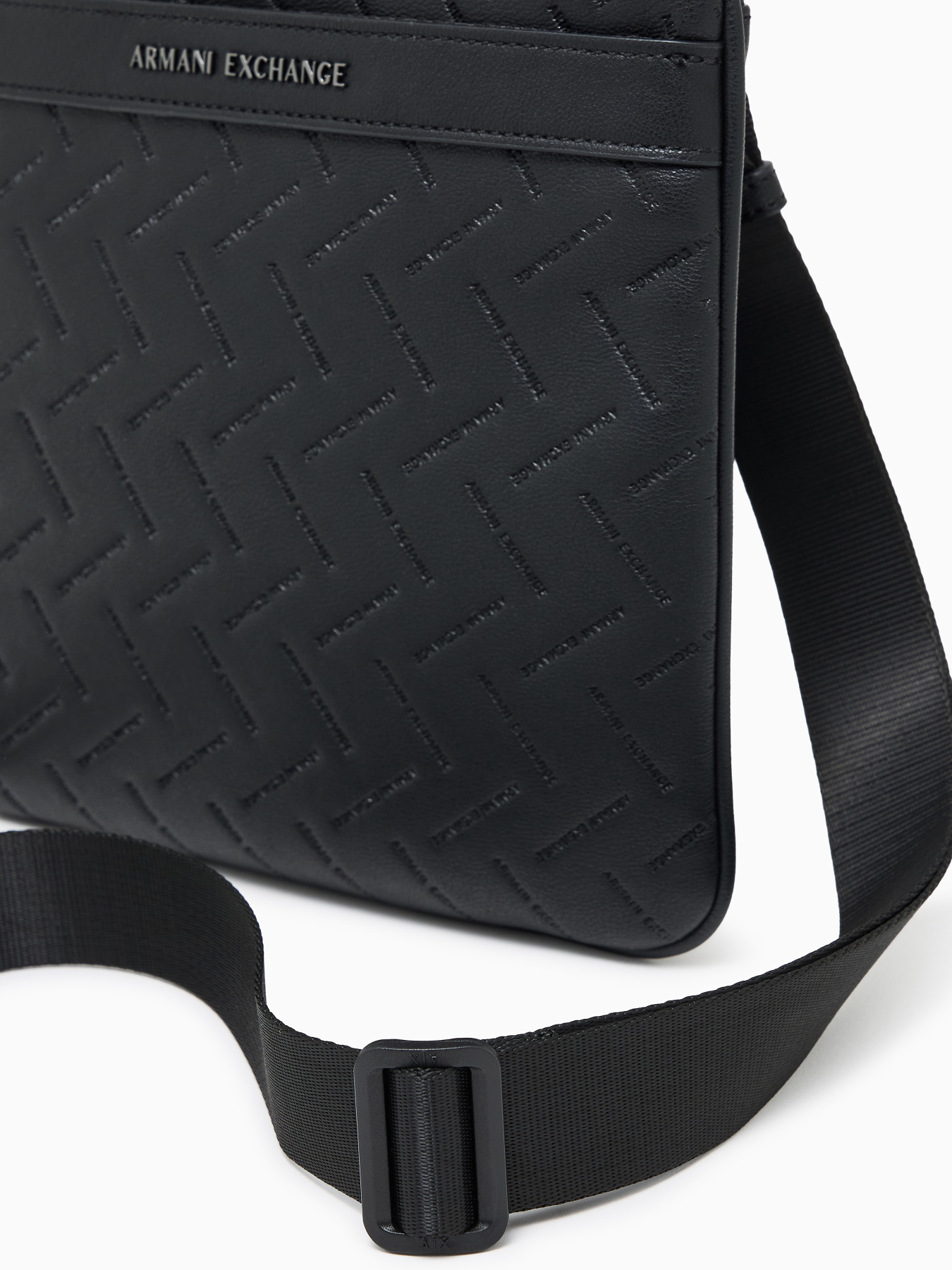 Сумки Armani Exchange модель XM002597-AF22652-UC001 Фото