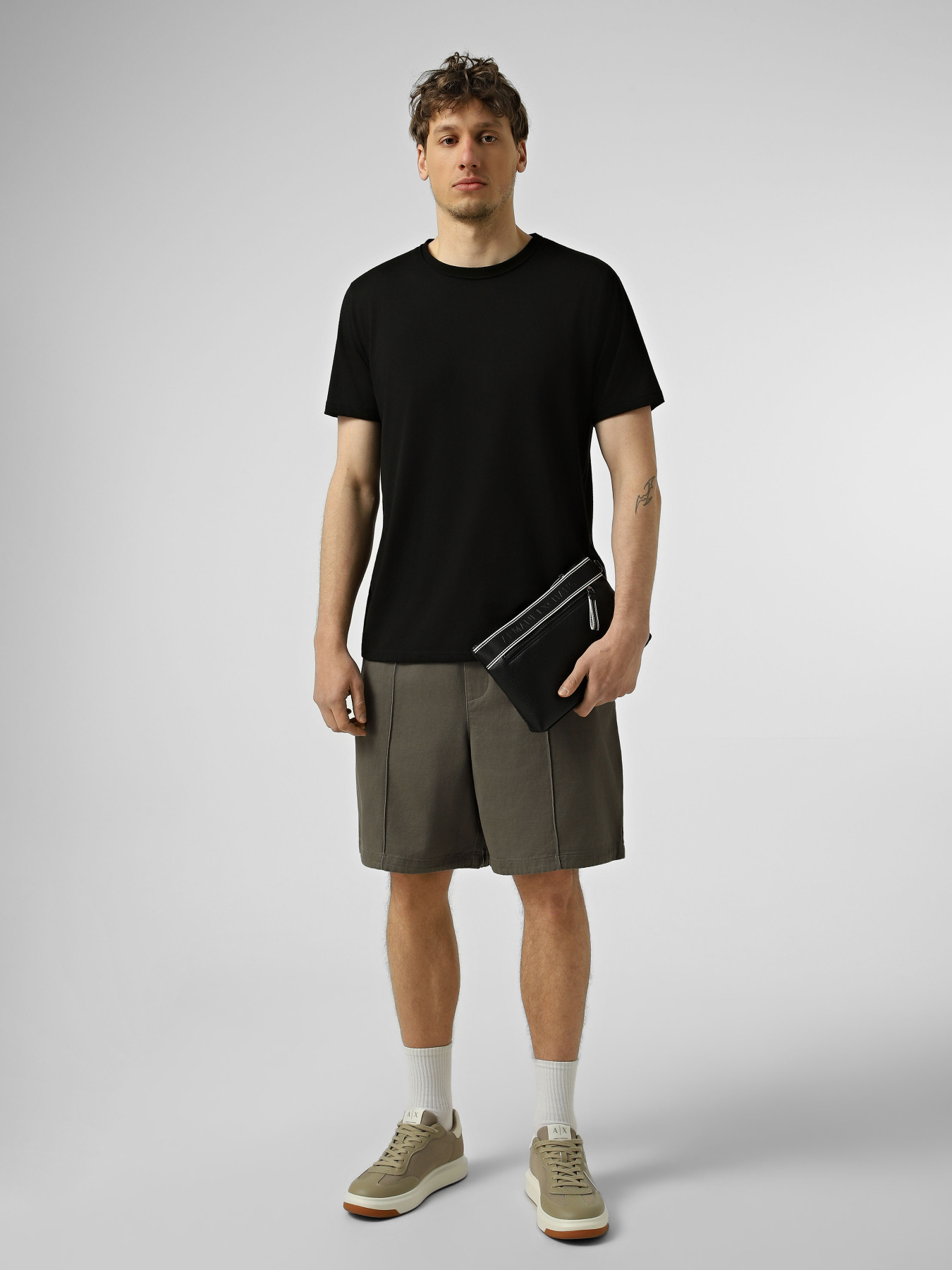 Сумки Armani Exchange модель XM002835-AF22662-UC001 Фото