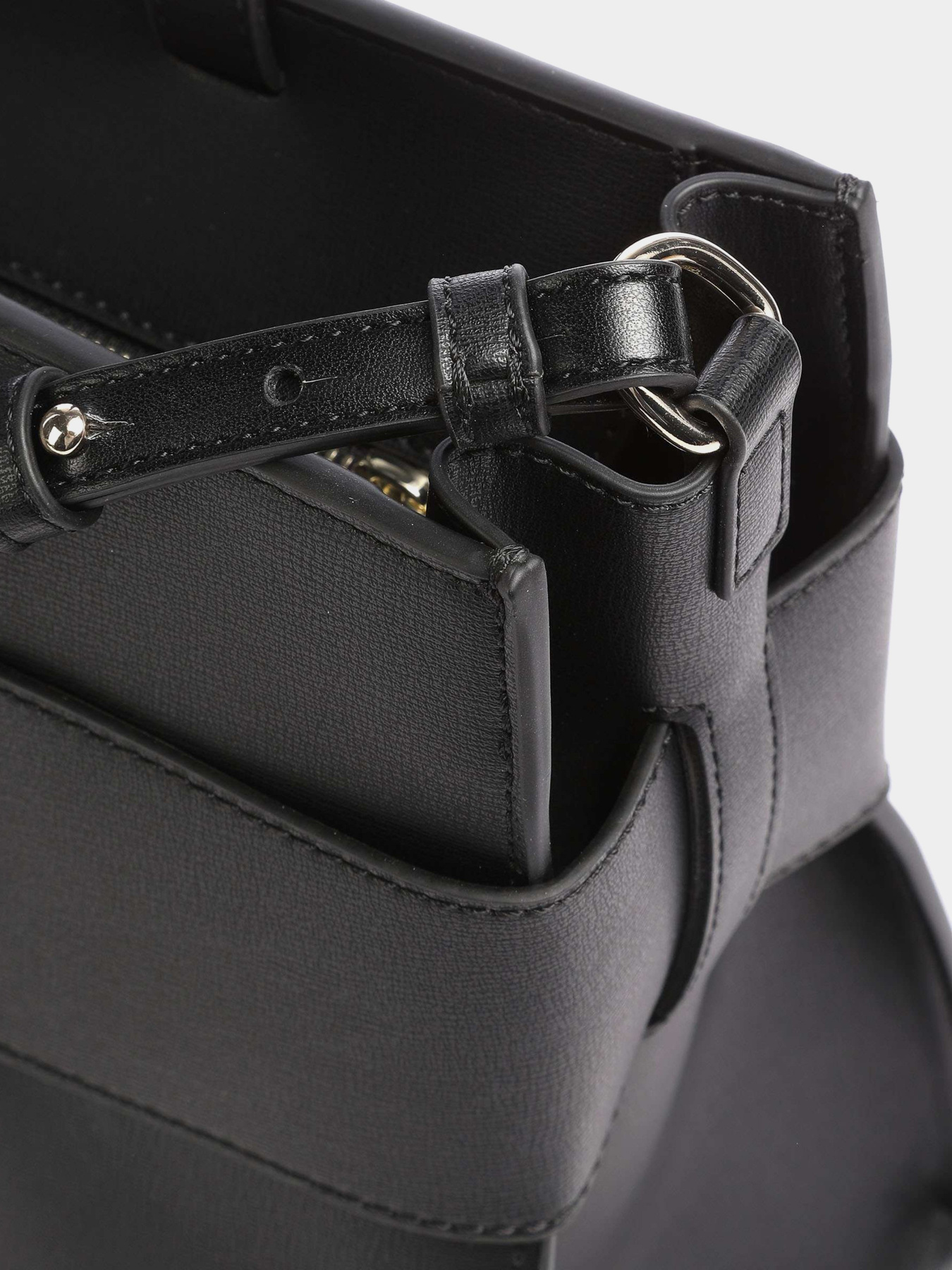 Сумка Armani Exchange модель 942695-0A874-00020 Фото