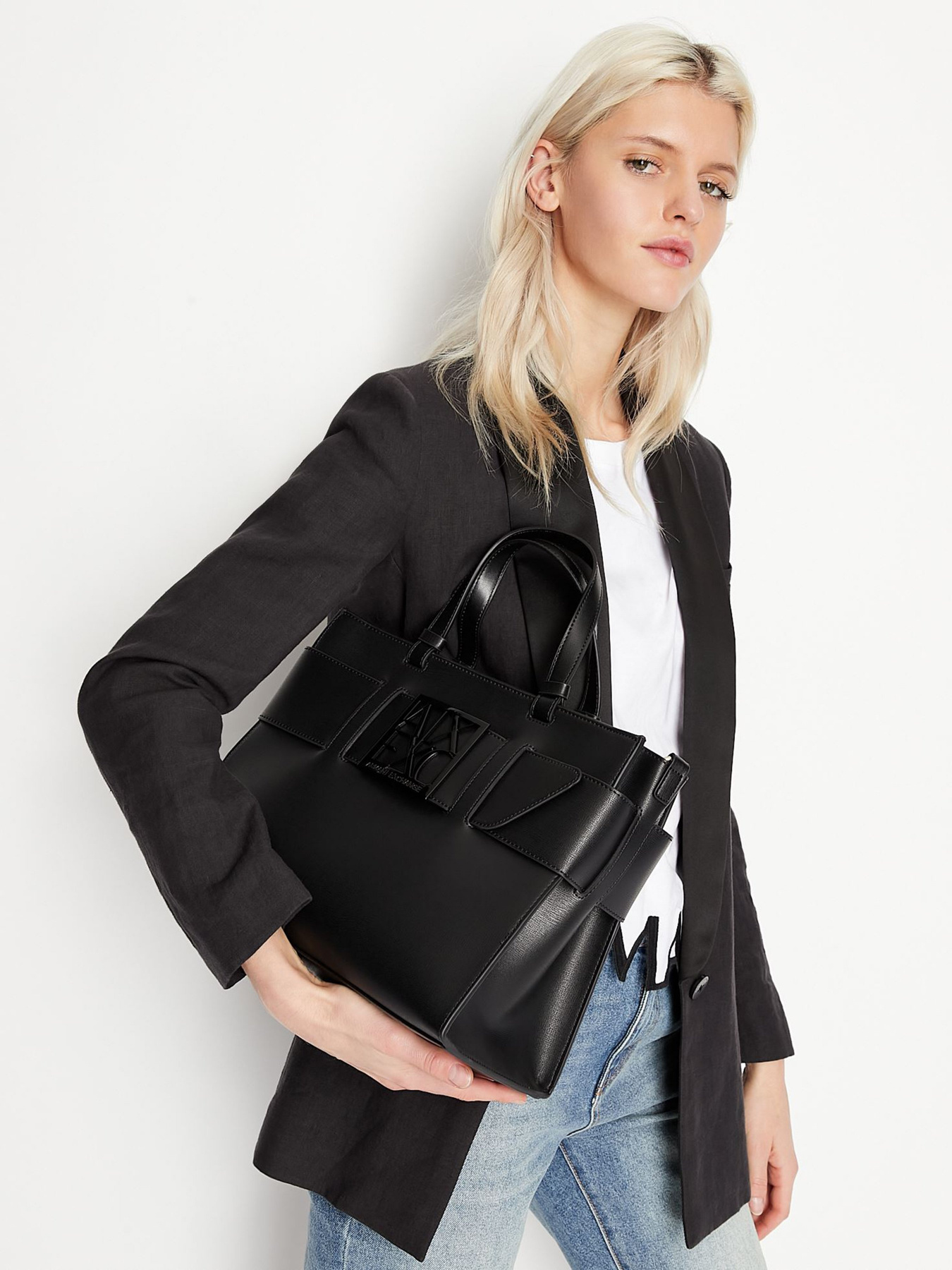 Сумка Armani Exchange модель 942689-0A874-00020 Фото