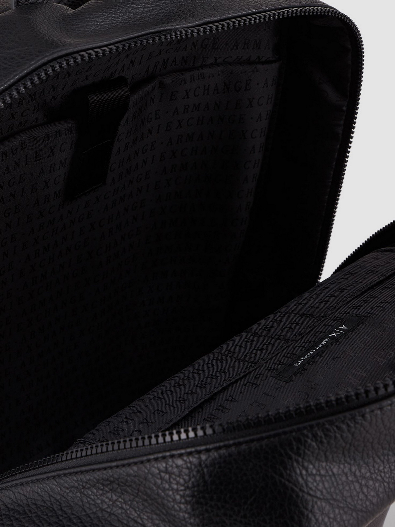 Рюкзаки Armani Exchange модель 952407-2R836-00020 Фото