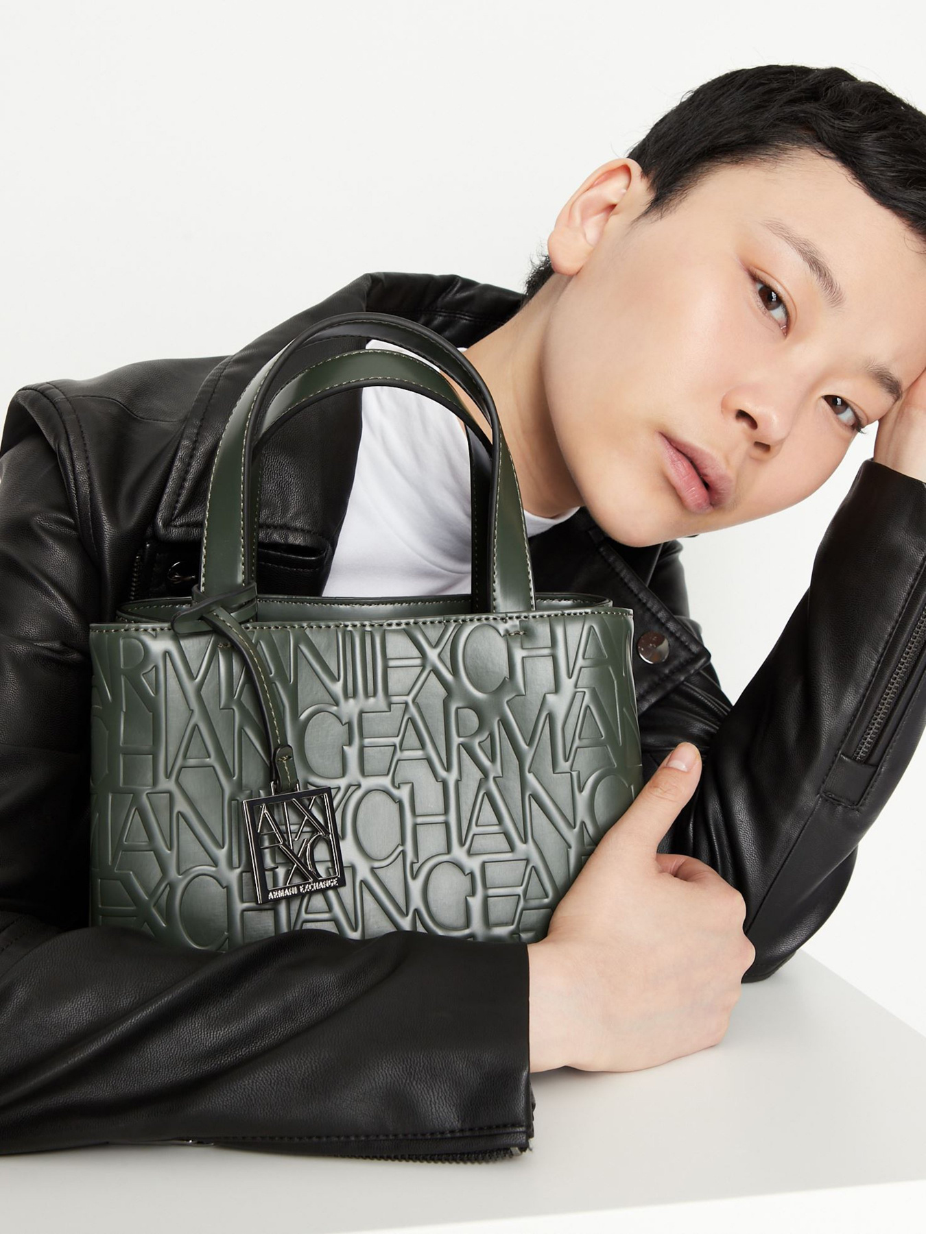 Сумка Armani Exchange модель 942647-CC793-00187 Сумка Armani Exchange модель 942647-CC793-00187 Фото