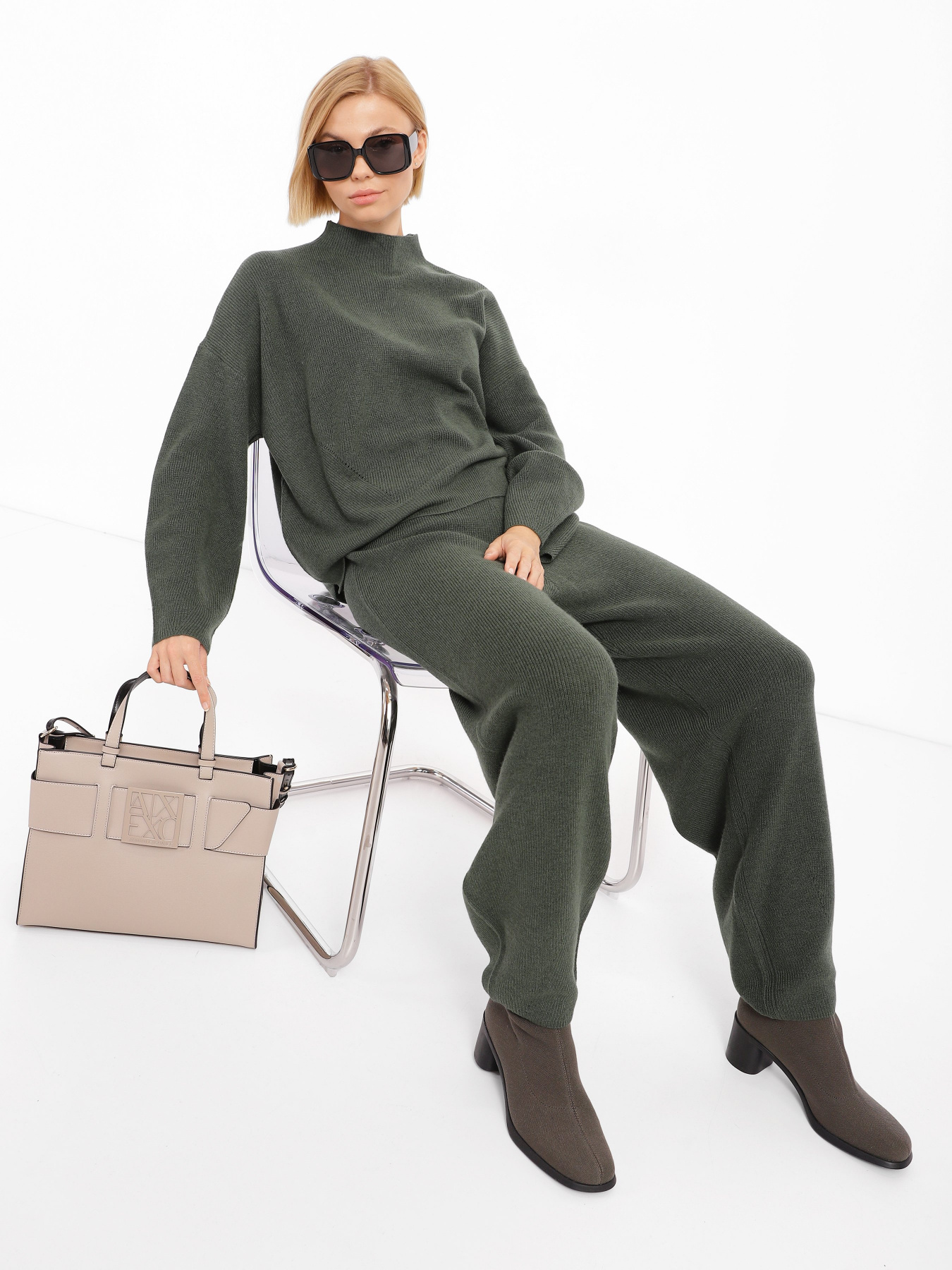 Сумка Armani Exchange модель 942689-0A874-07351 Фото