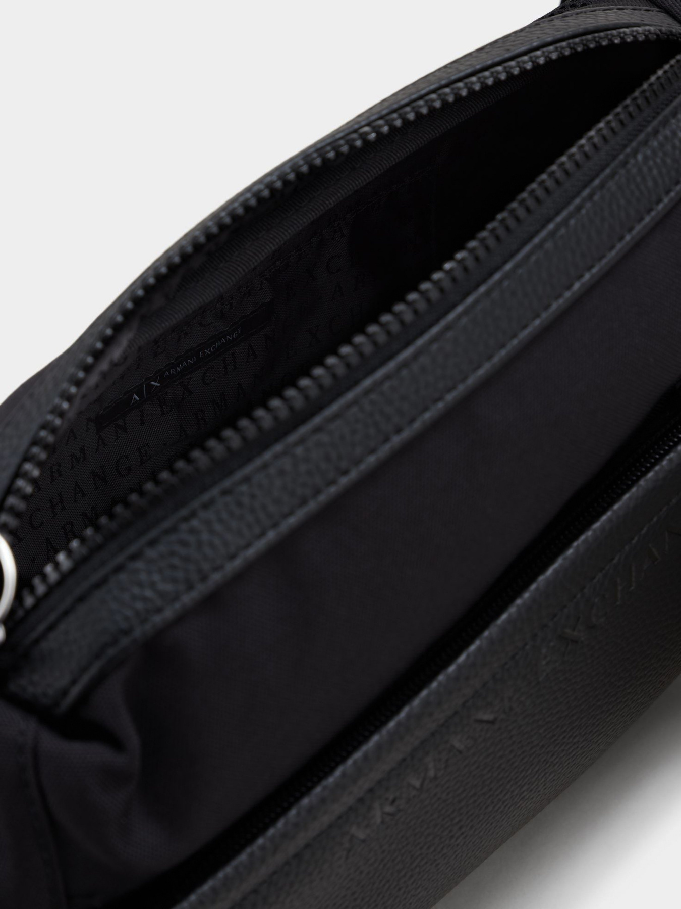 Поясная сумка Armani Exchange модель 952464-2F878-53620 Фото